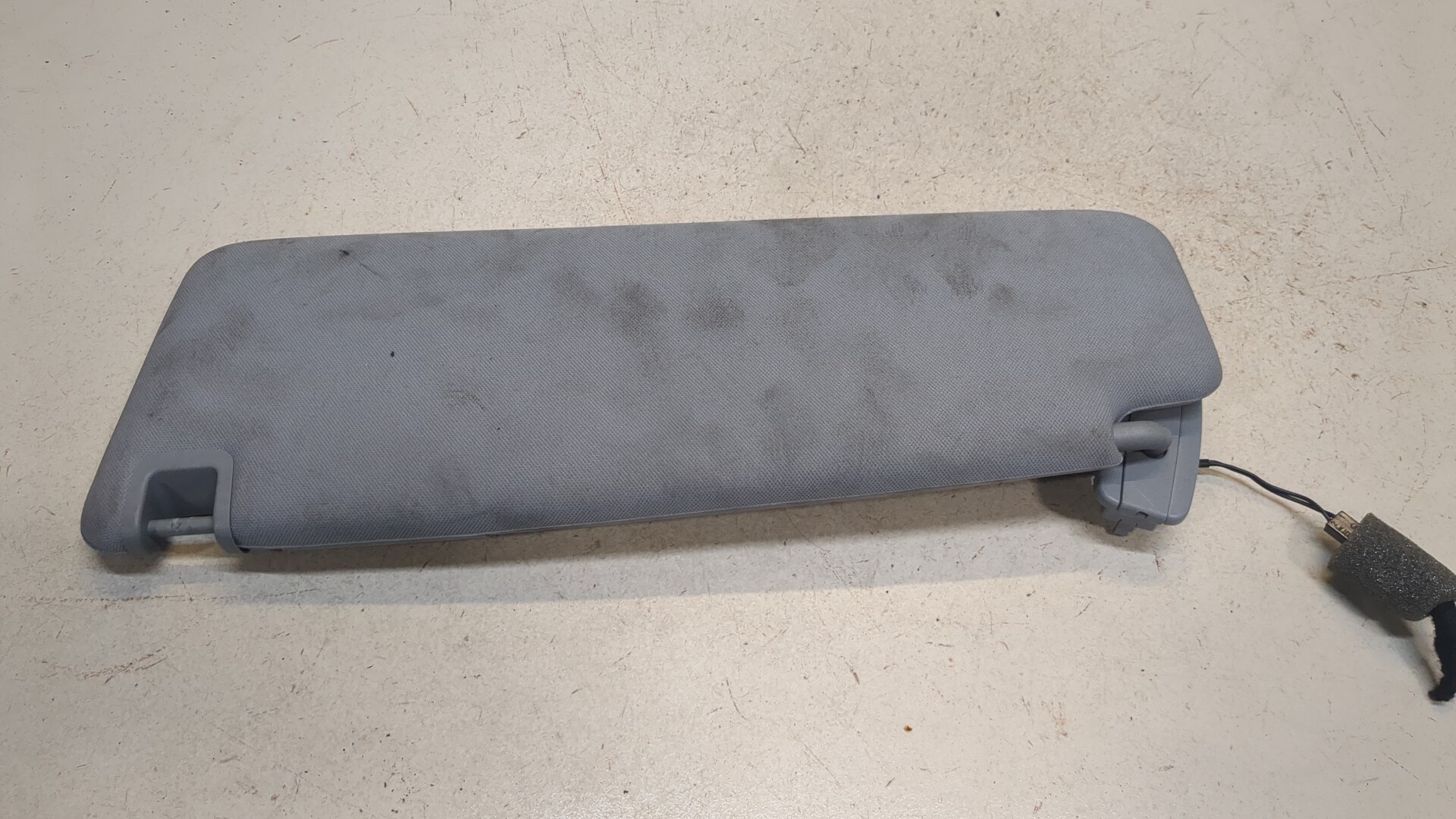 Козырек солнцезащитный