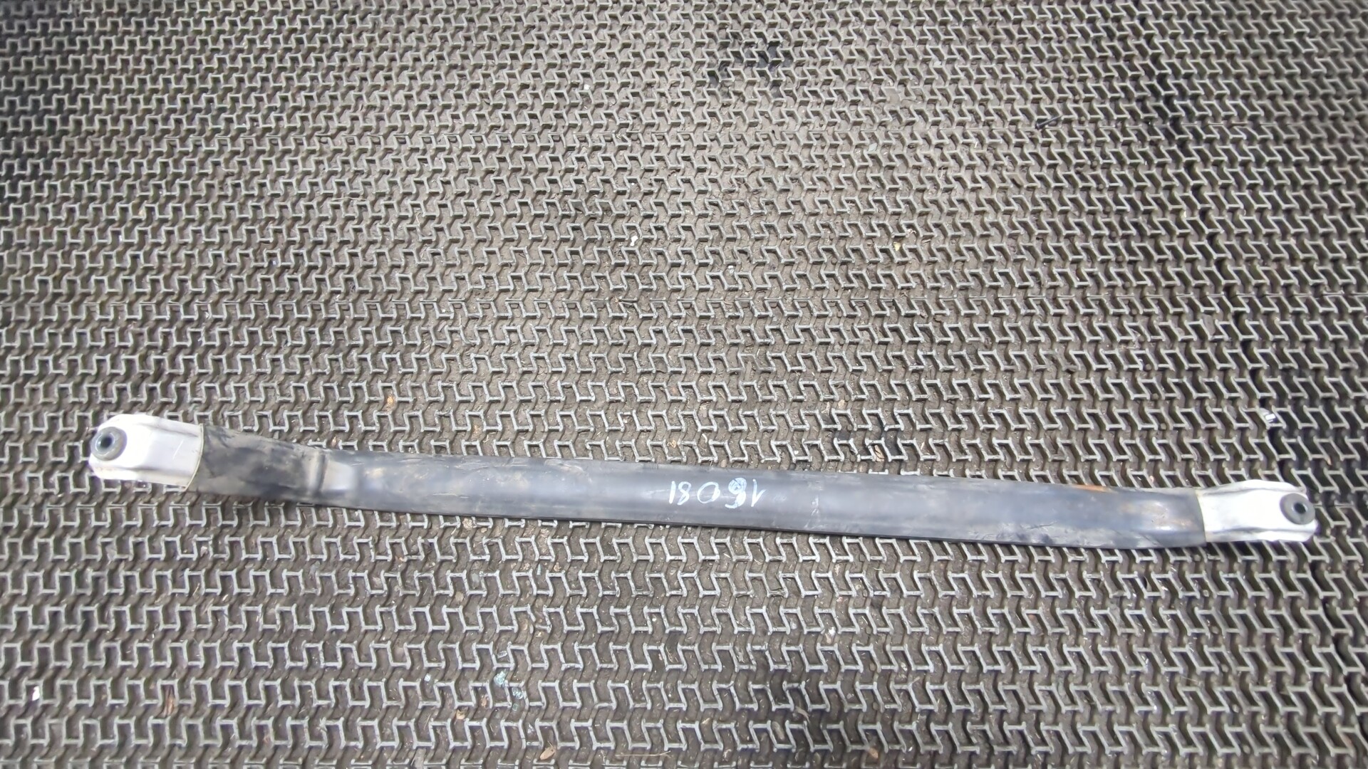 Лента крепления бензобака