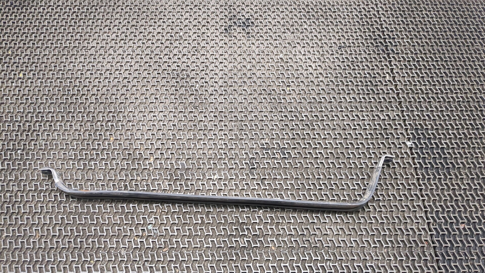 Лента крепления бензобака