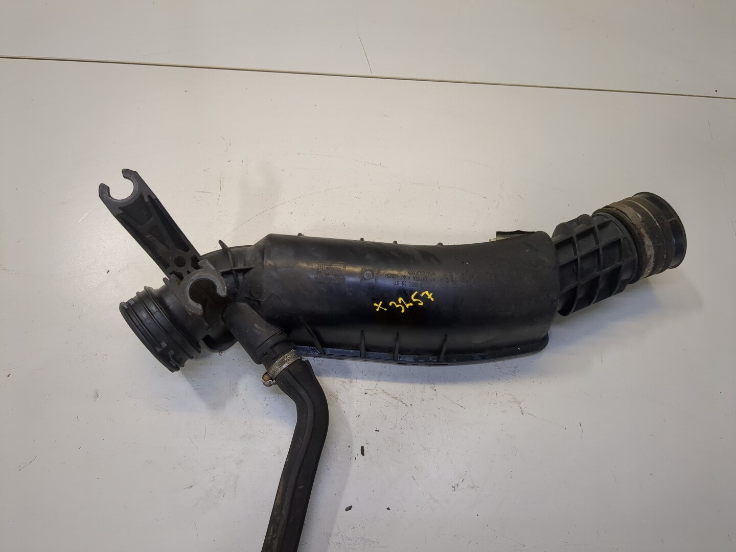 Патрубок воздушного фильтра