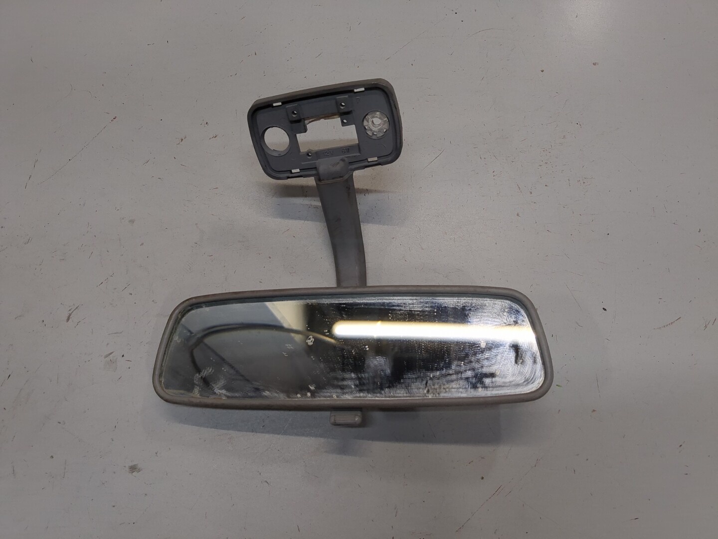 Зеркало заднего вида