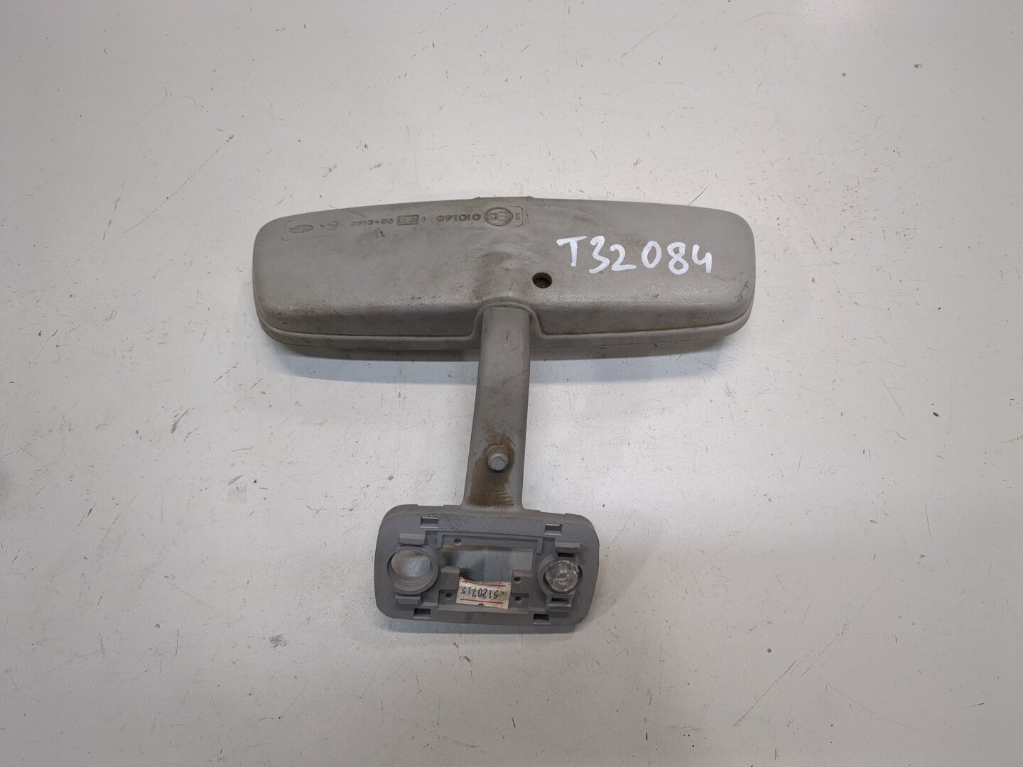 Зеркало заднего вида