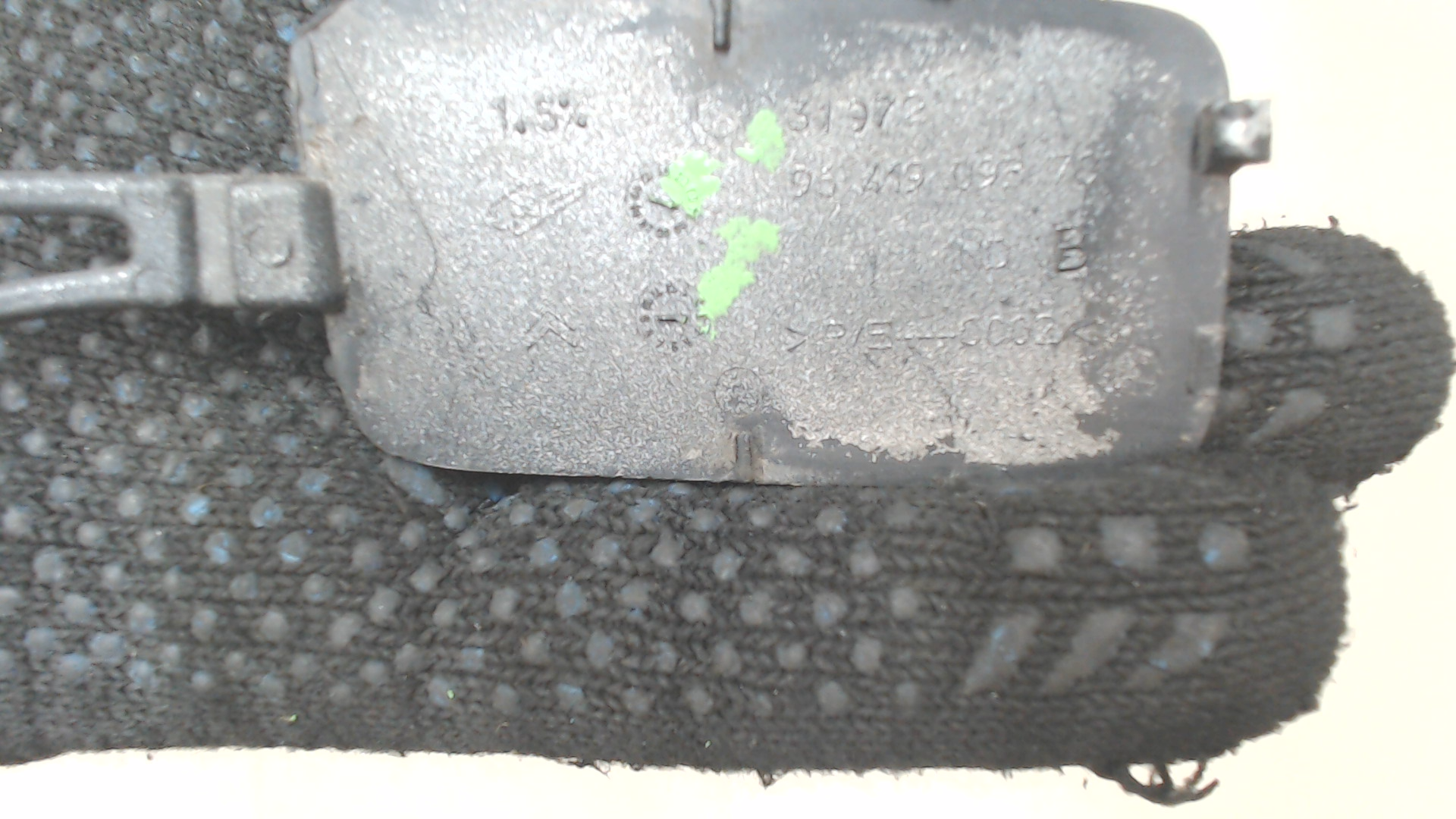 Заглушка буксировочного крюка