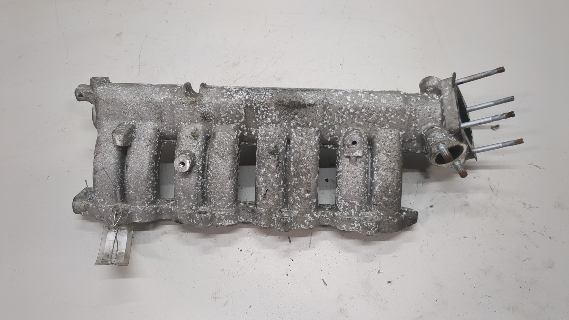 Коллектор впускной