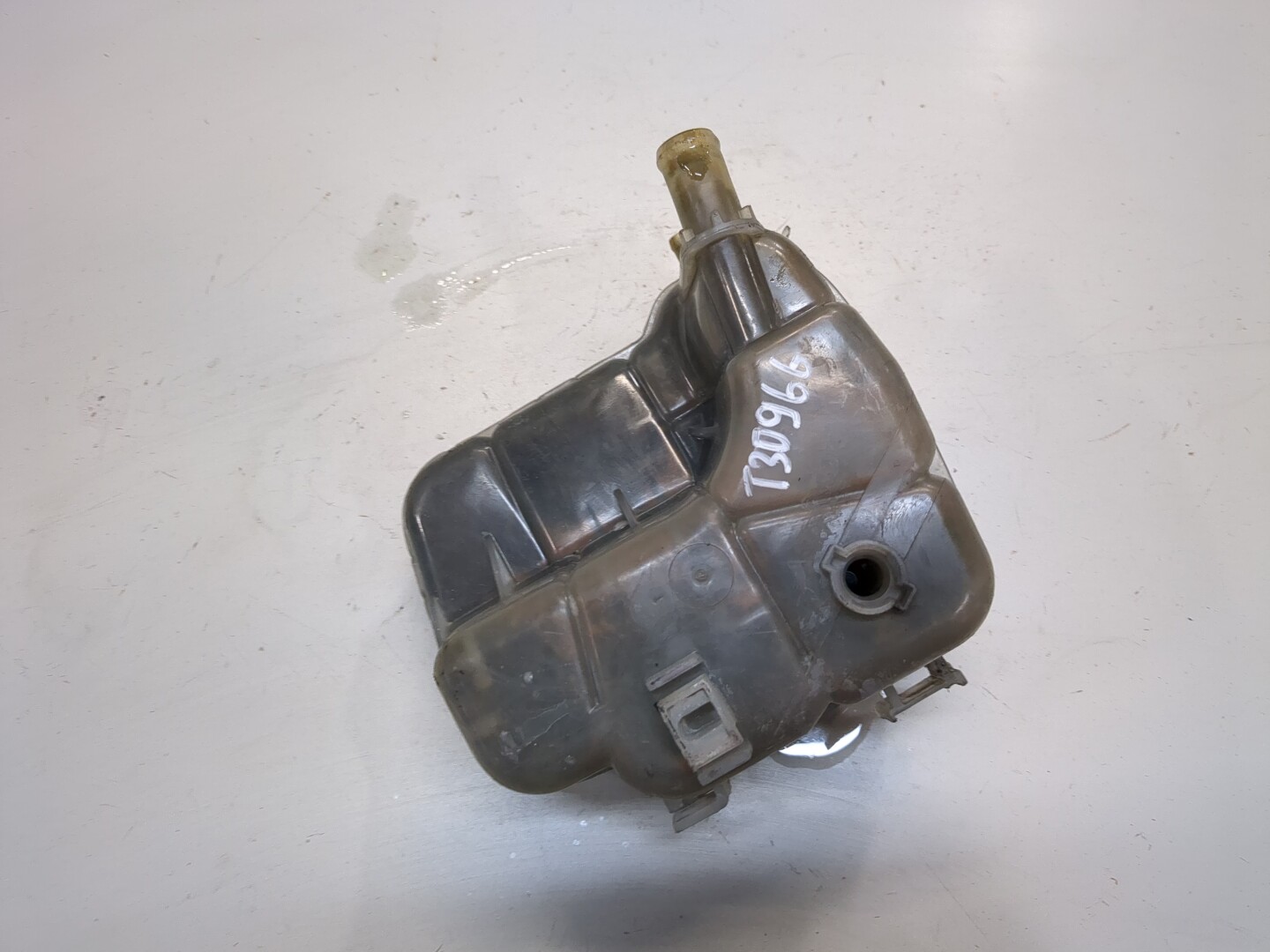 Бачок расширительный