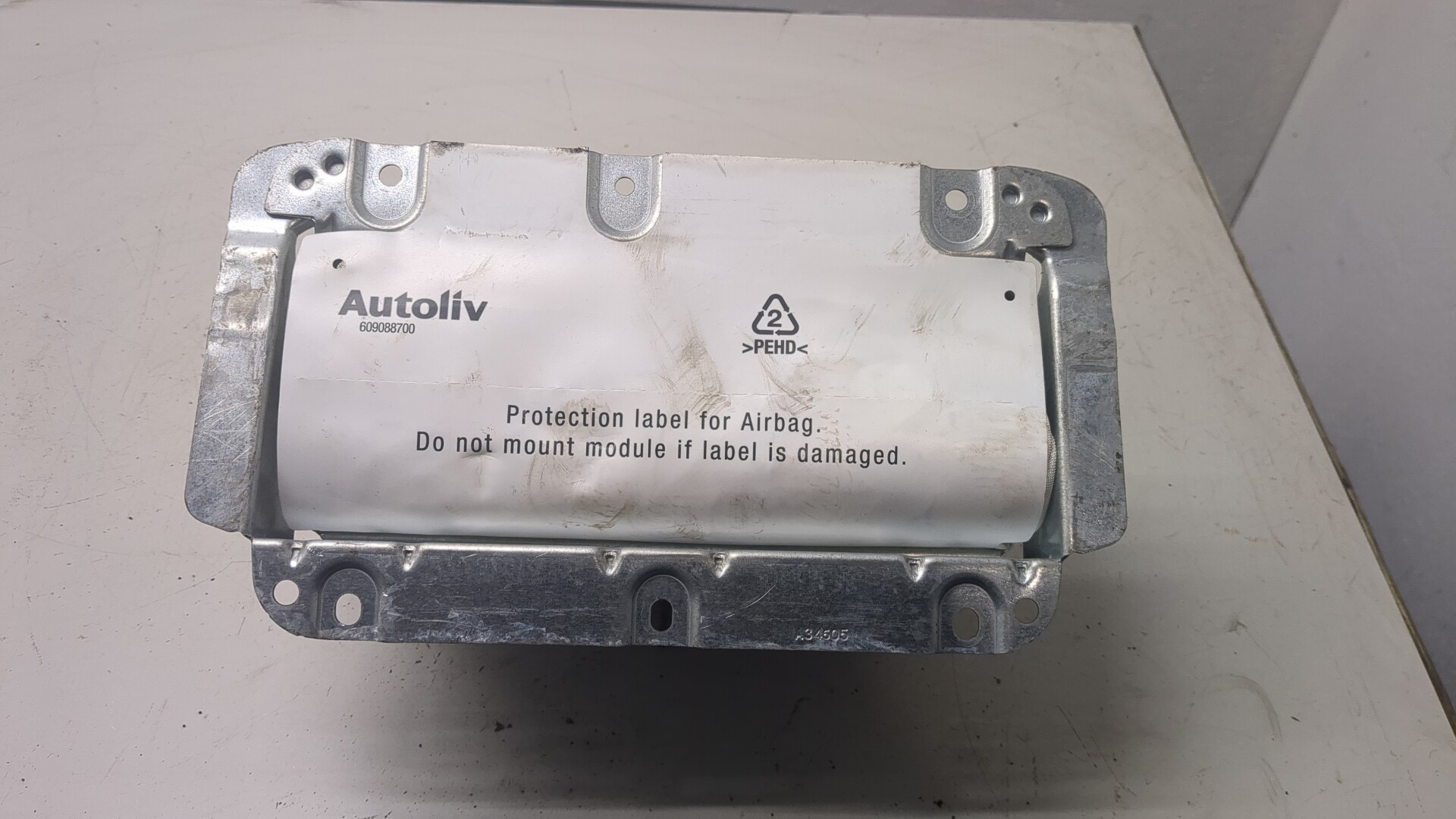 Подушка безопасности пассажирская (в торпедо)