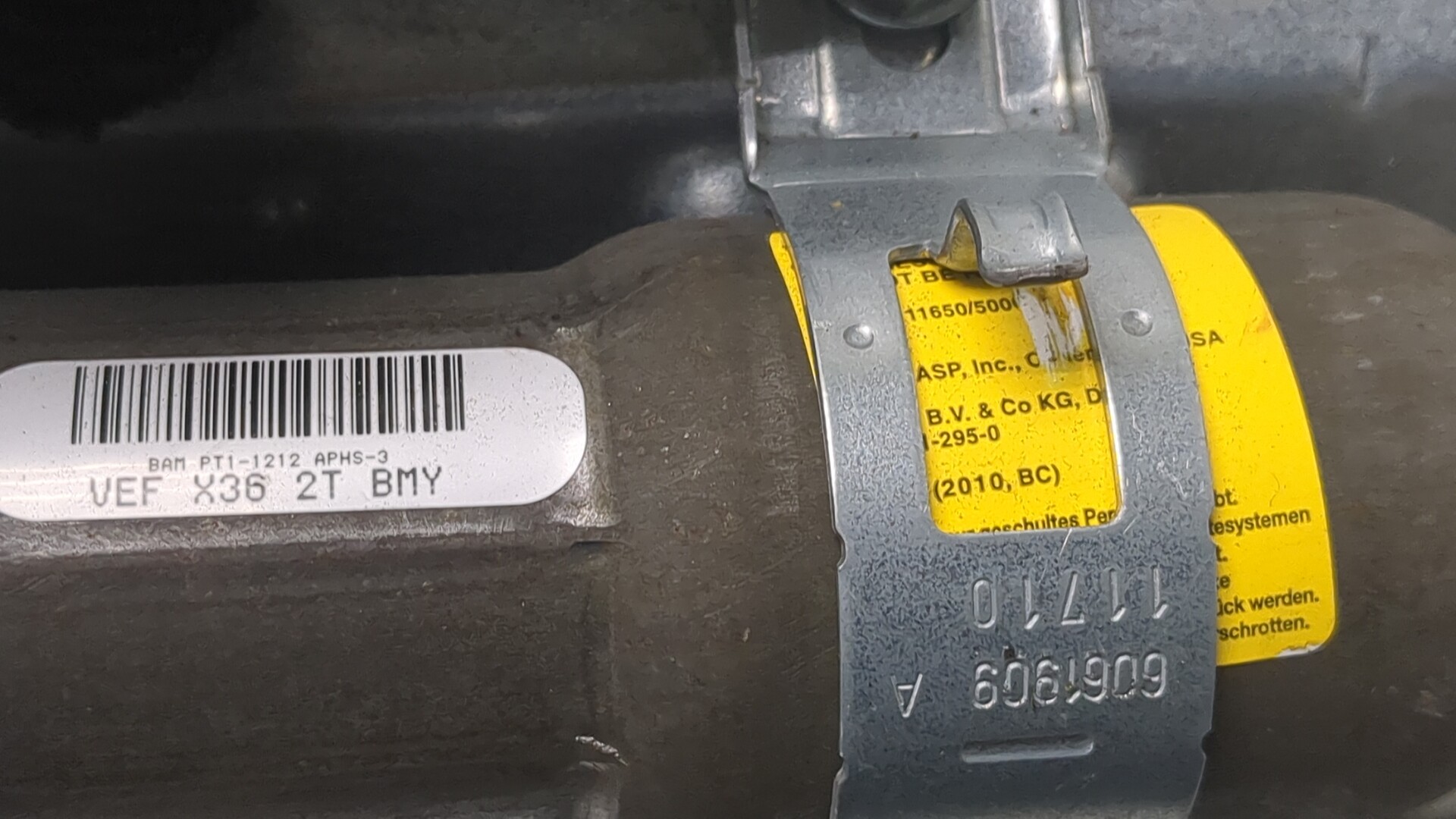 Подушка безопасности пассажирская (в торпедо)