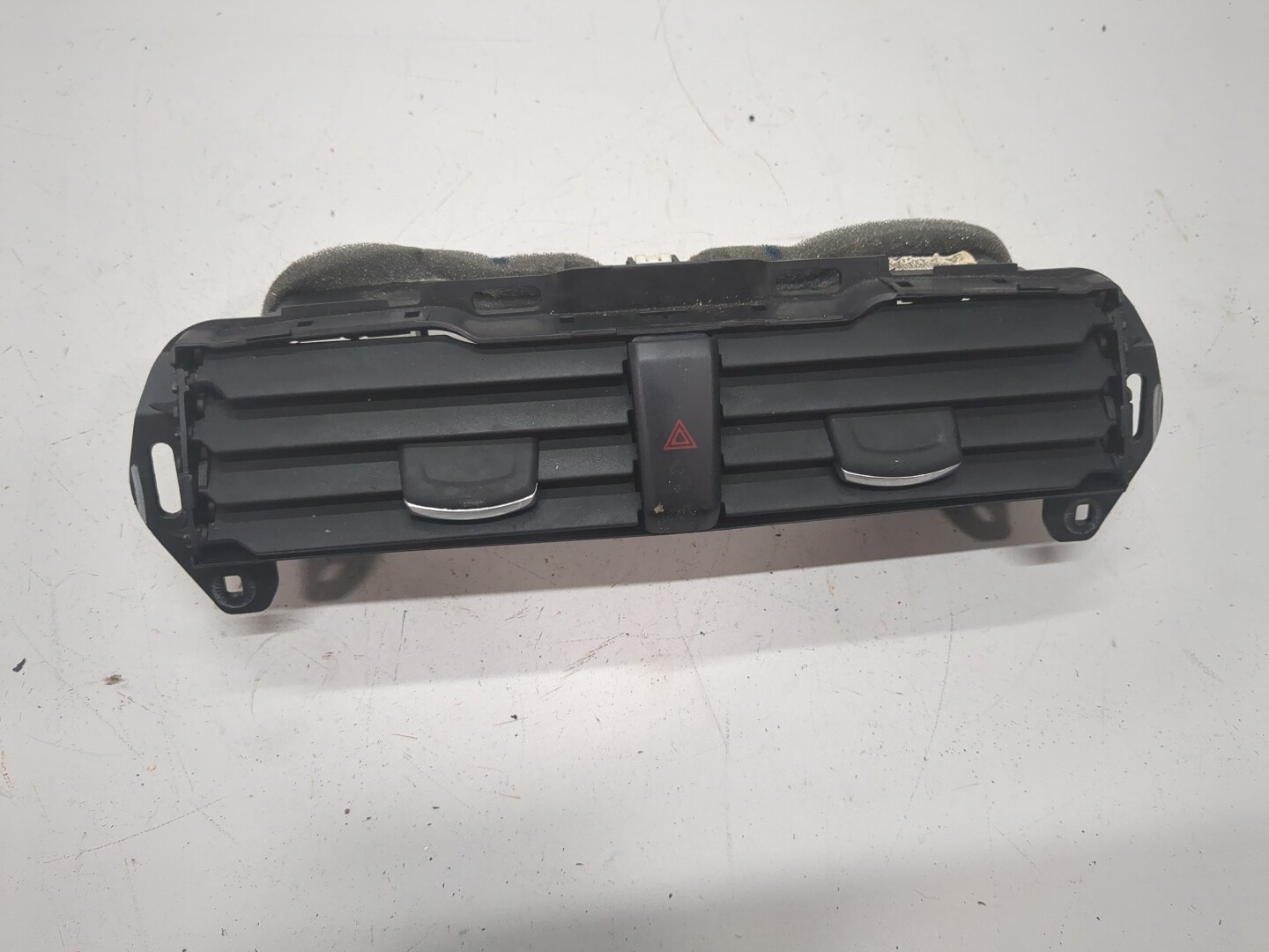 Дефлектор воздушный