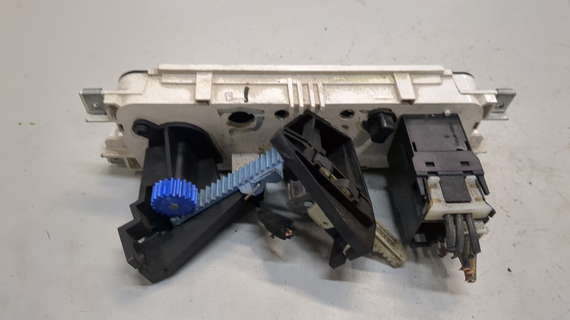 Переключатель отопителя