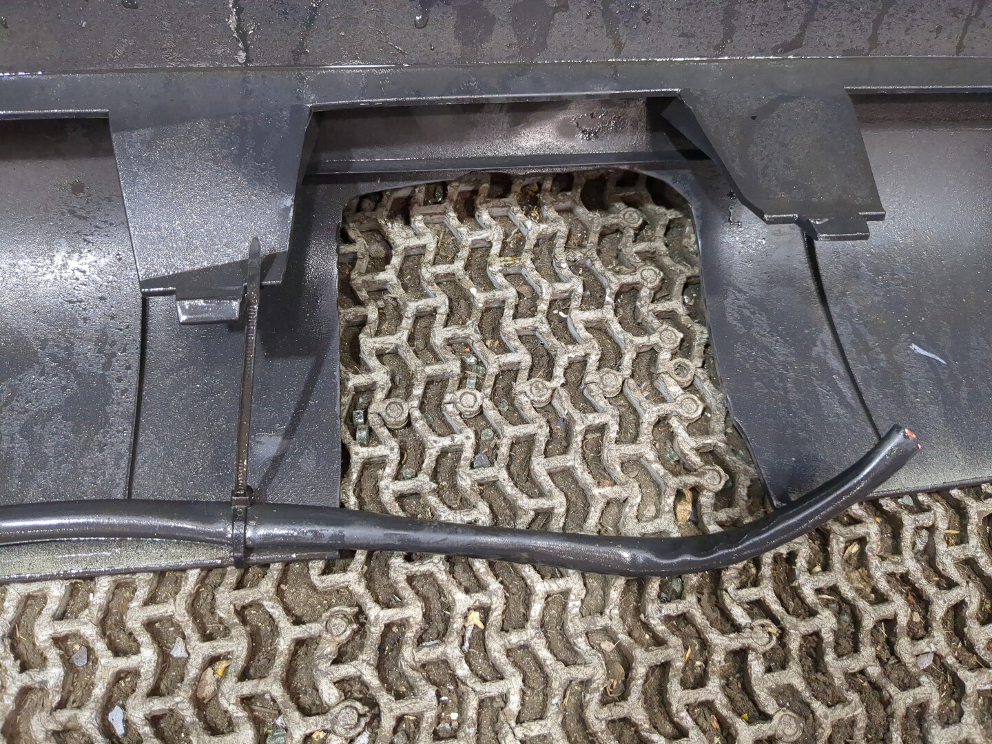 Бампер задний