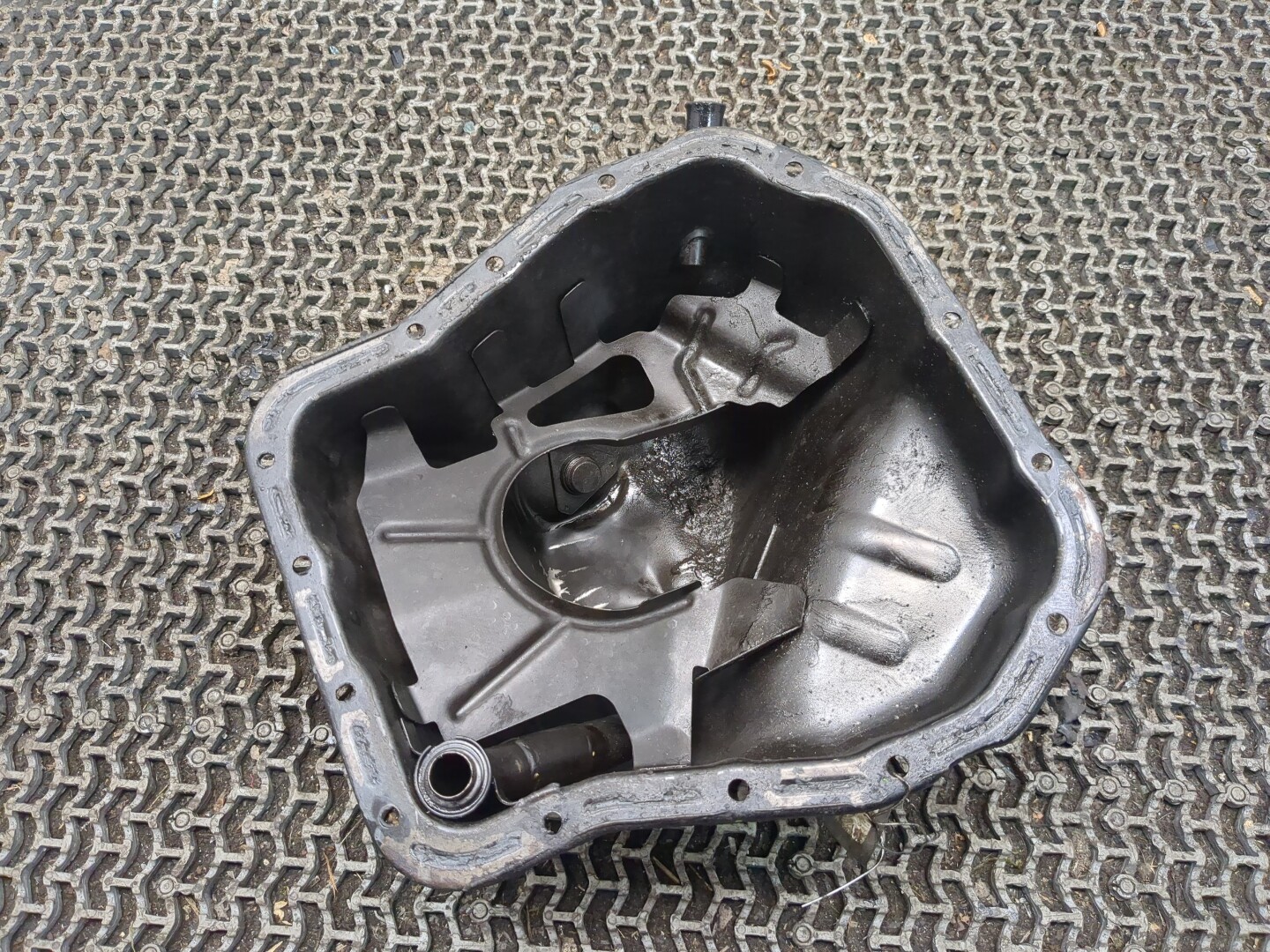 Поддон масляный двигателя (картер)