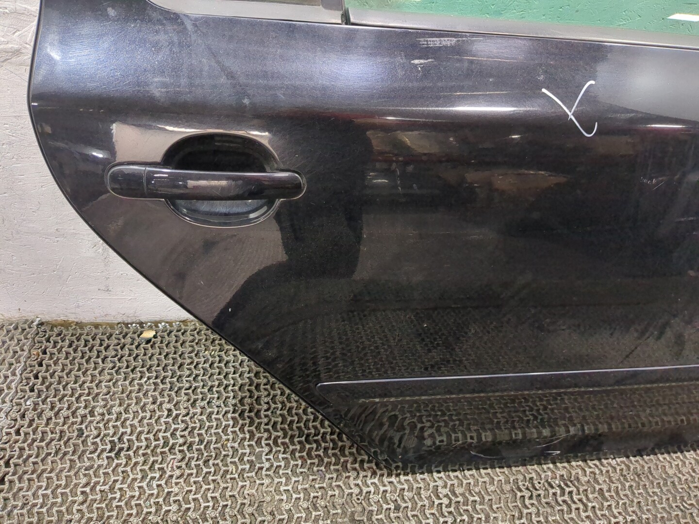 Дверь задняя правая