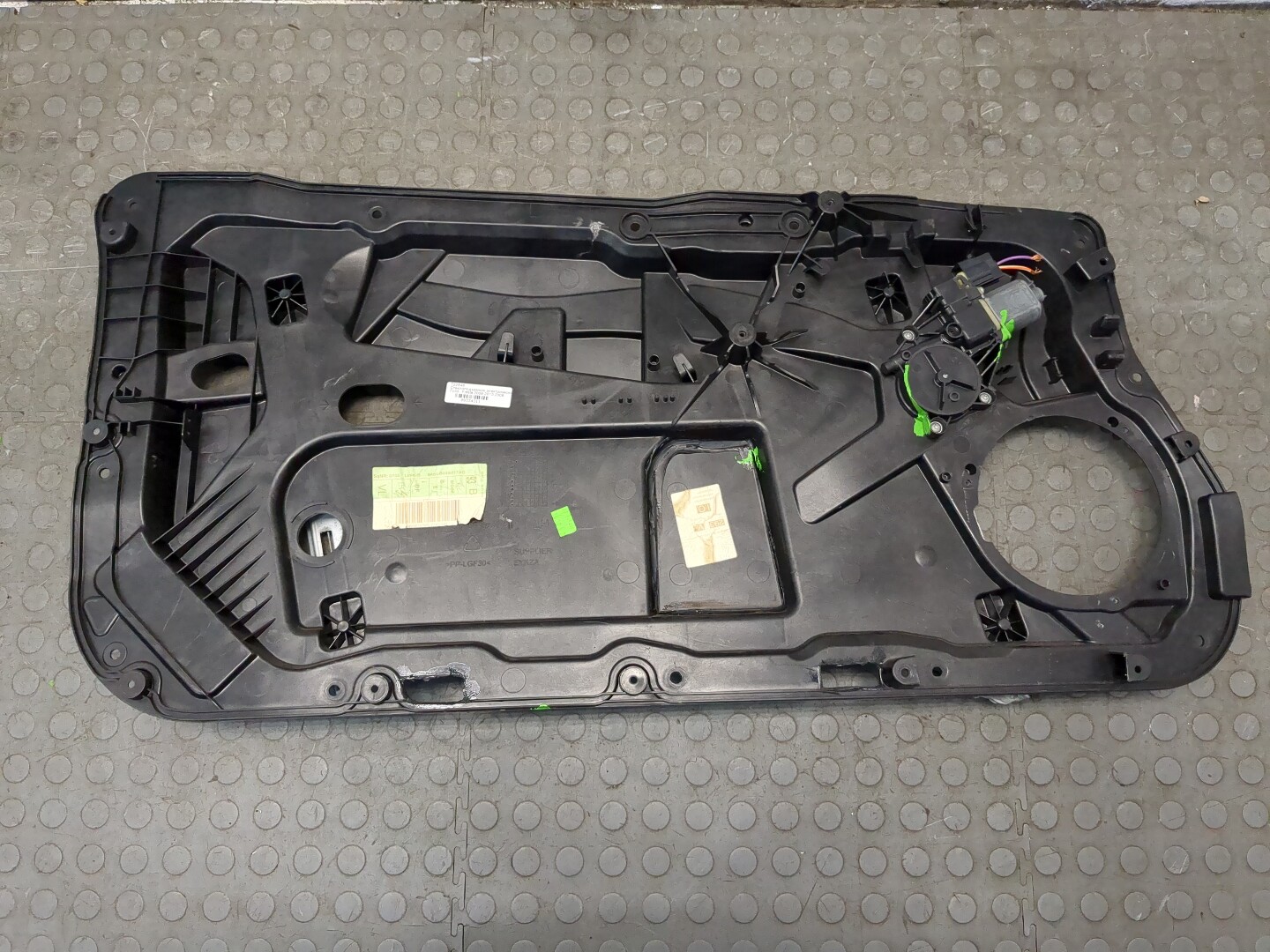 Стеклоподъемник электр. передний левый