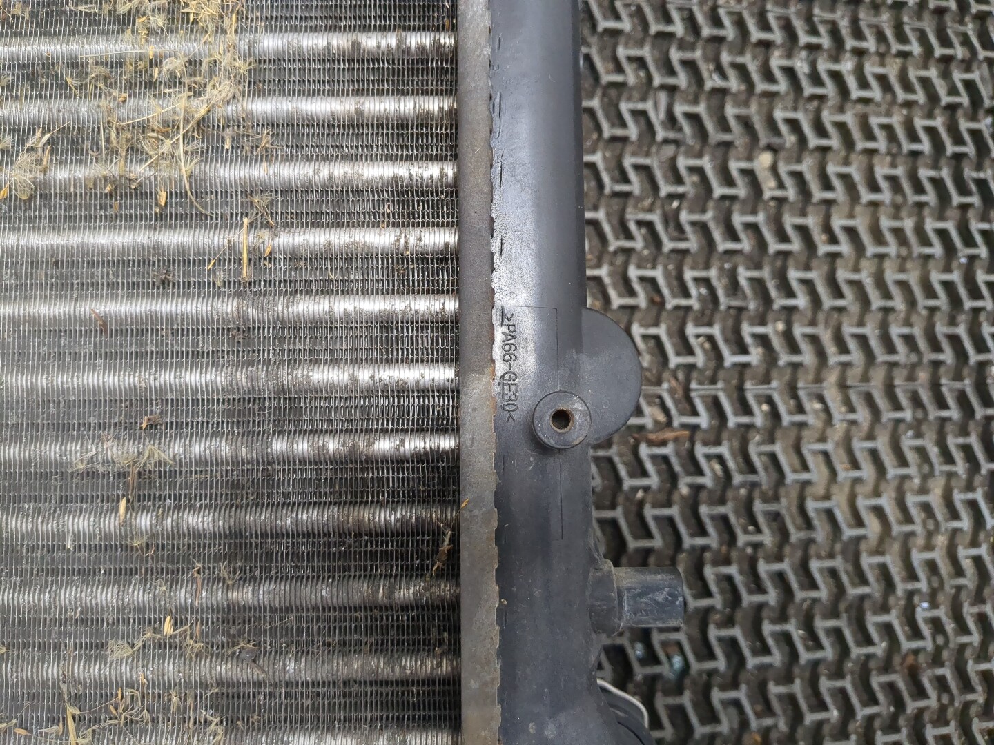 Радиатор охлаждения двигателя основной