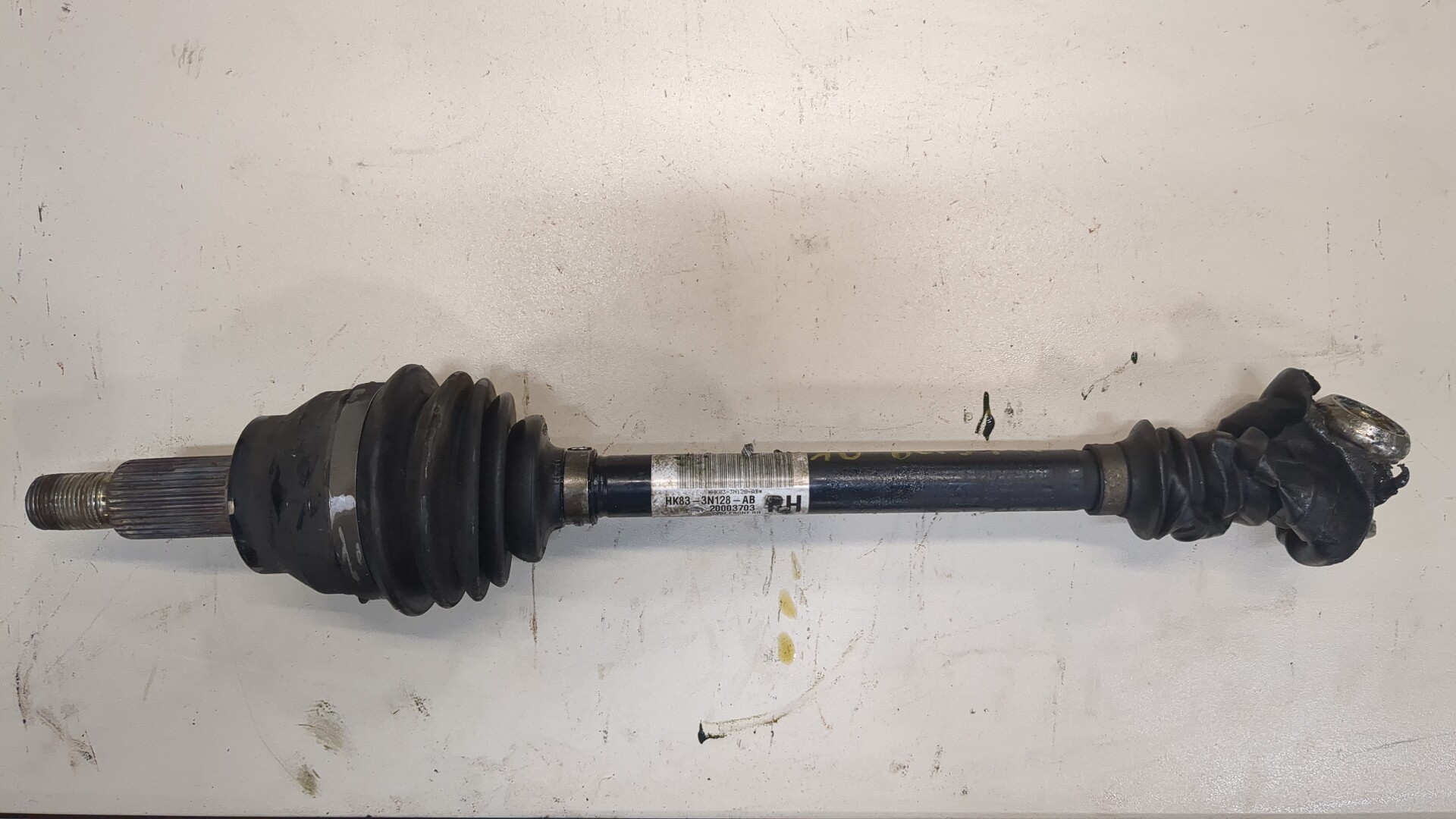 Полуось передняя правая