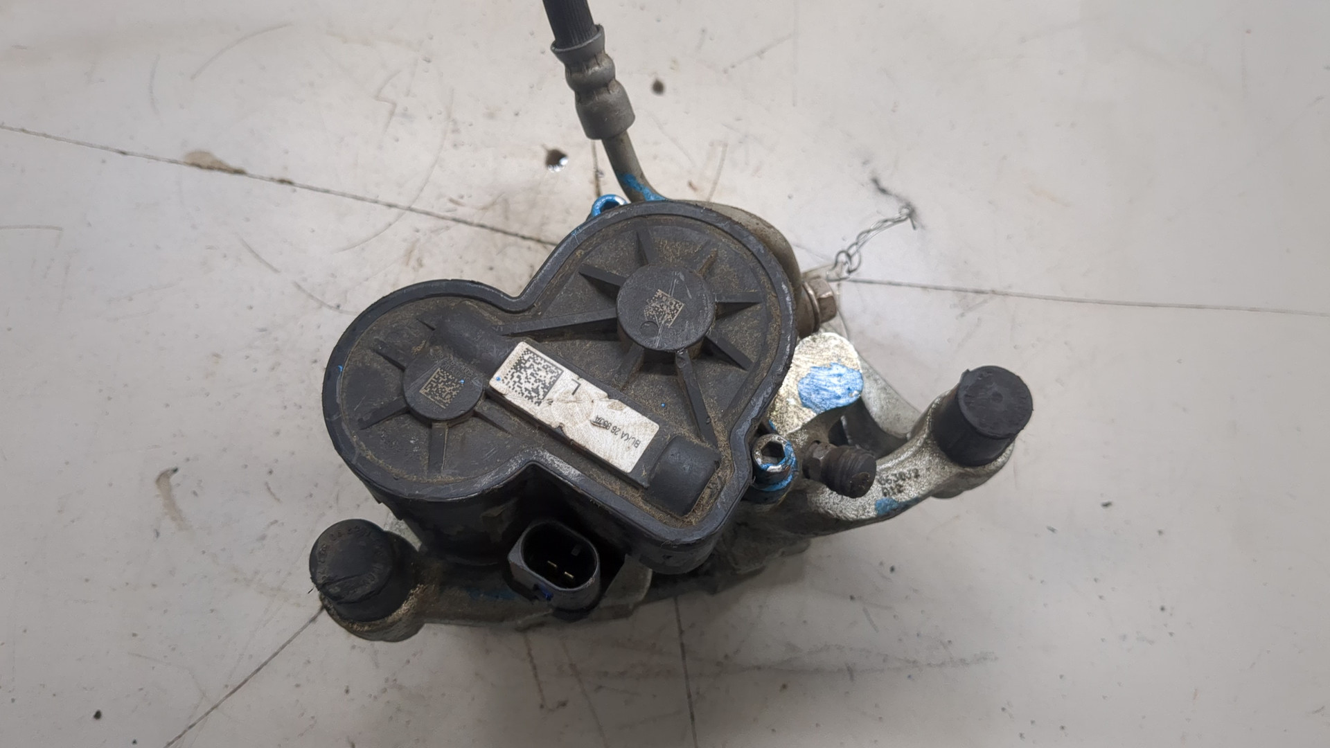 Суппорт задний левый