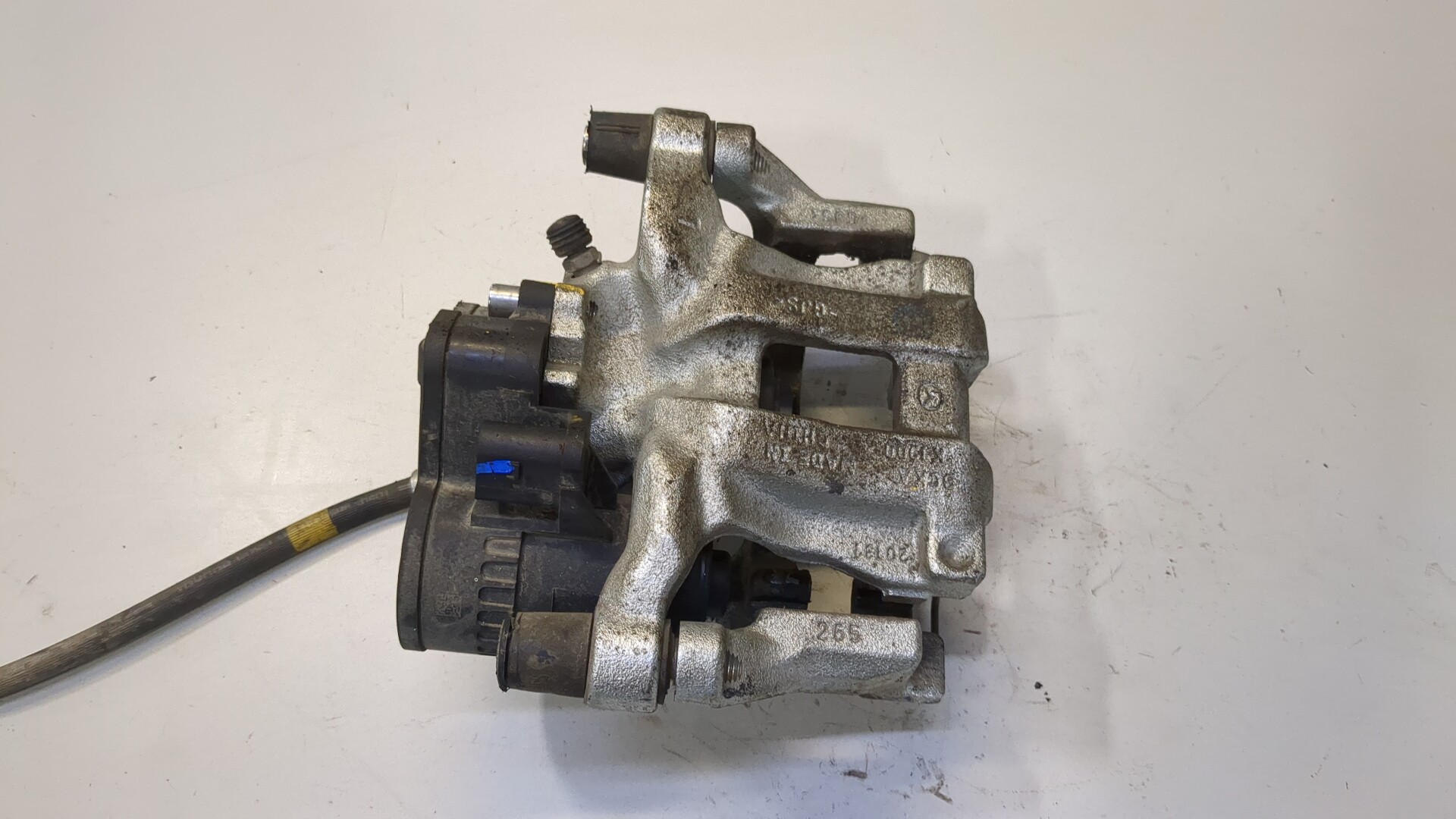 Суппорт задний левый