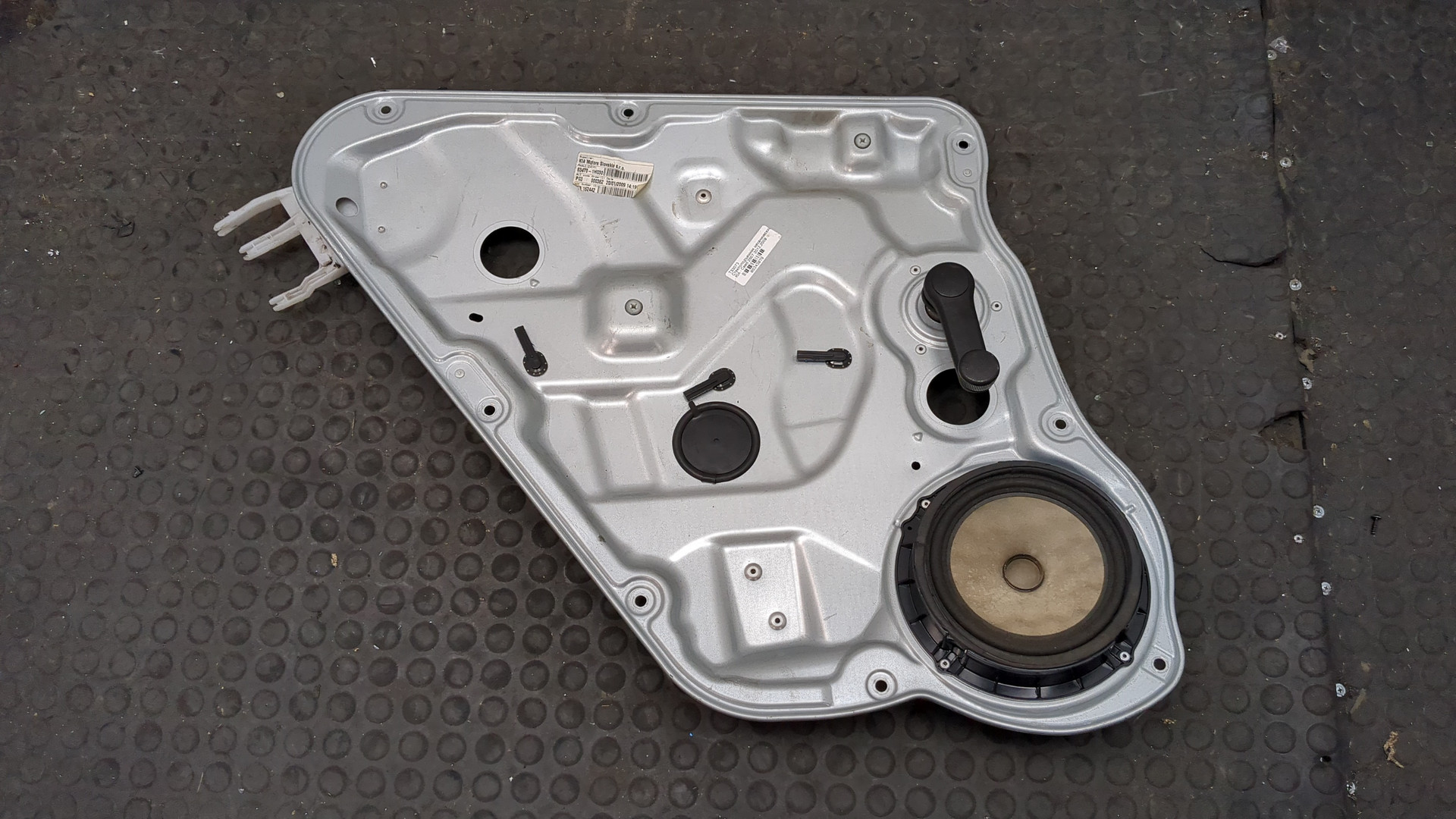 Стеклоподъемник механ. задний левый