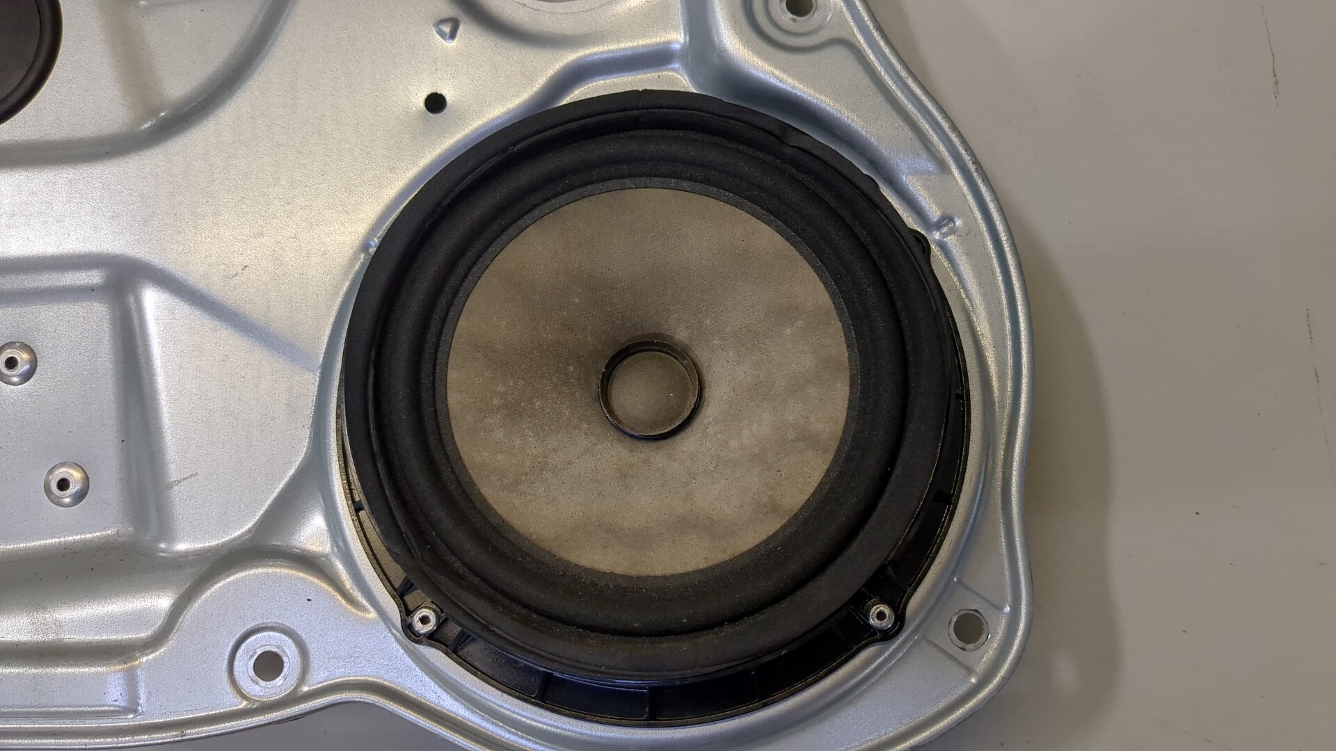 Стеклоподъемник механ. задний левый