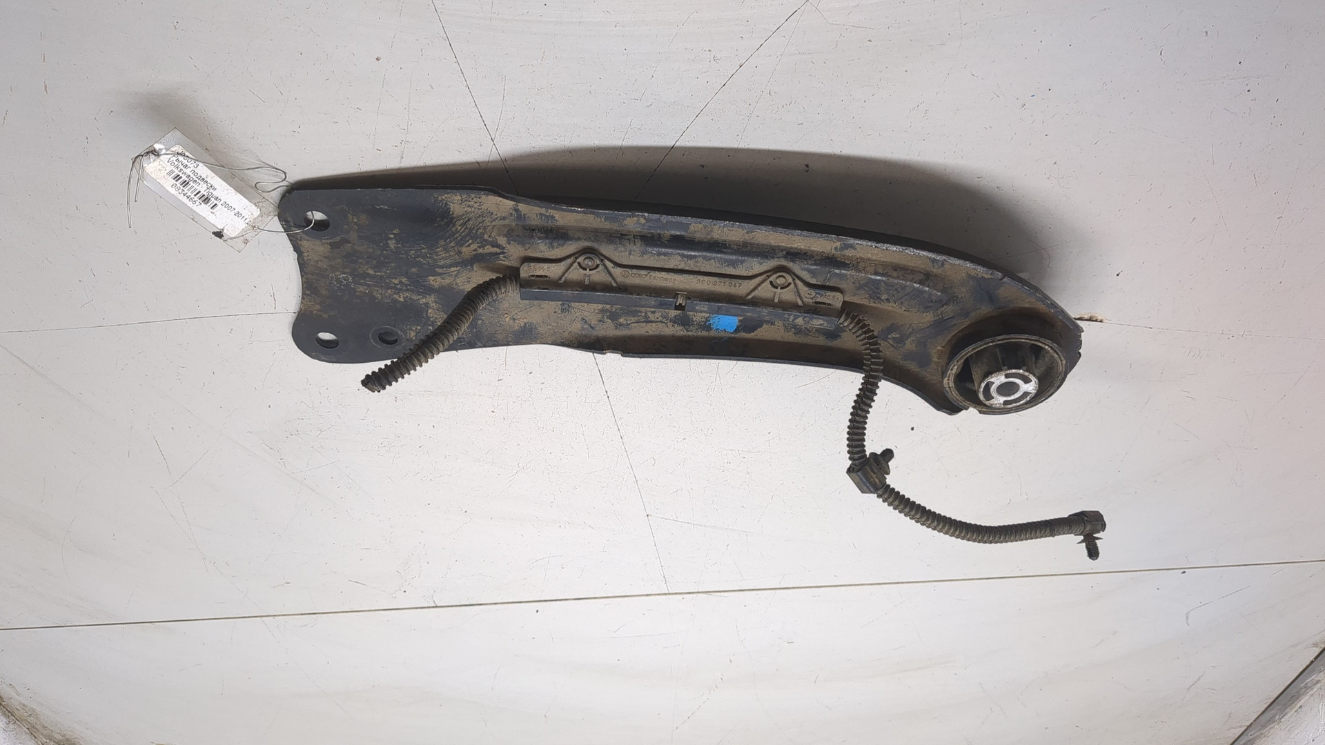 Рычаг задний правый