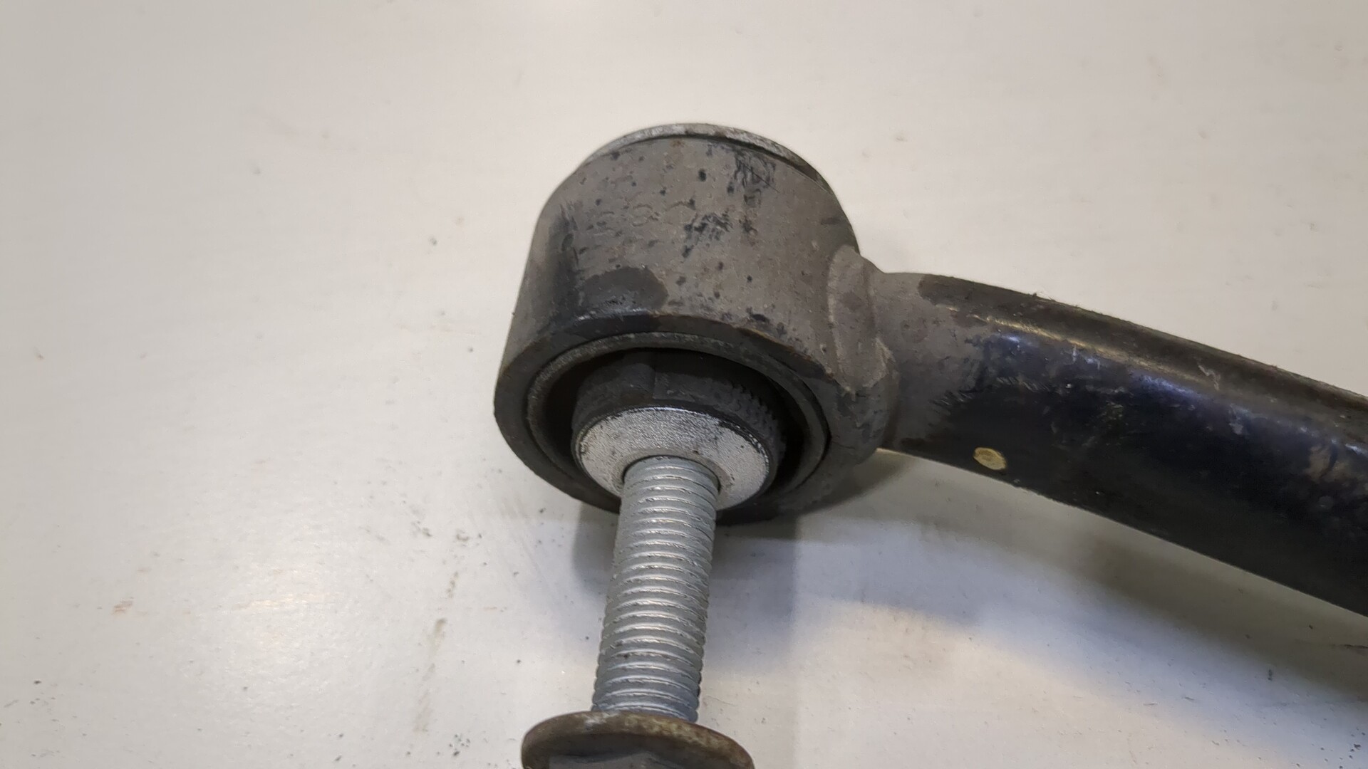 Рычаг задний