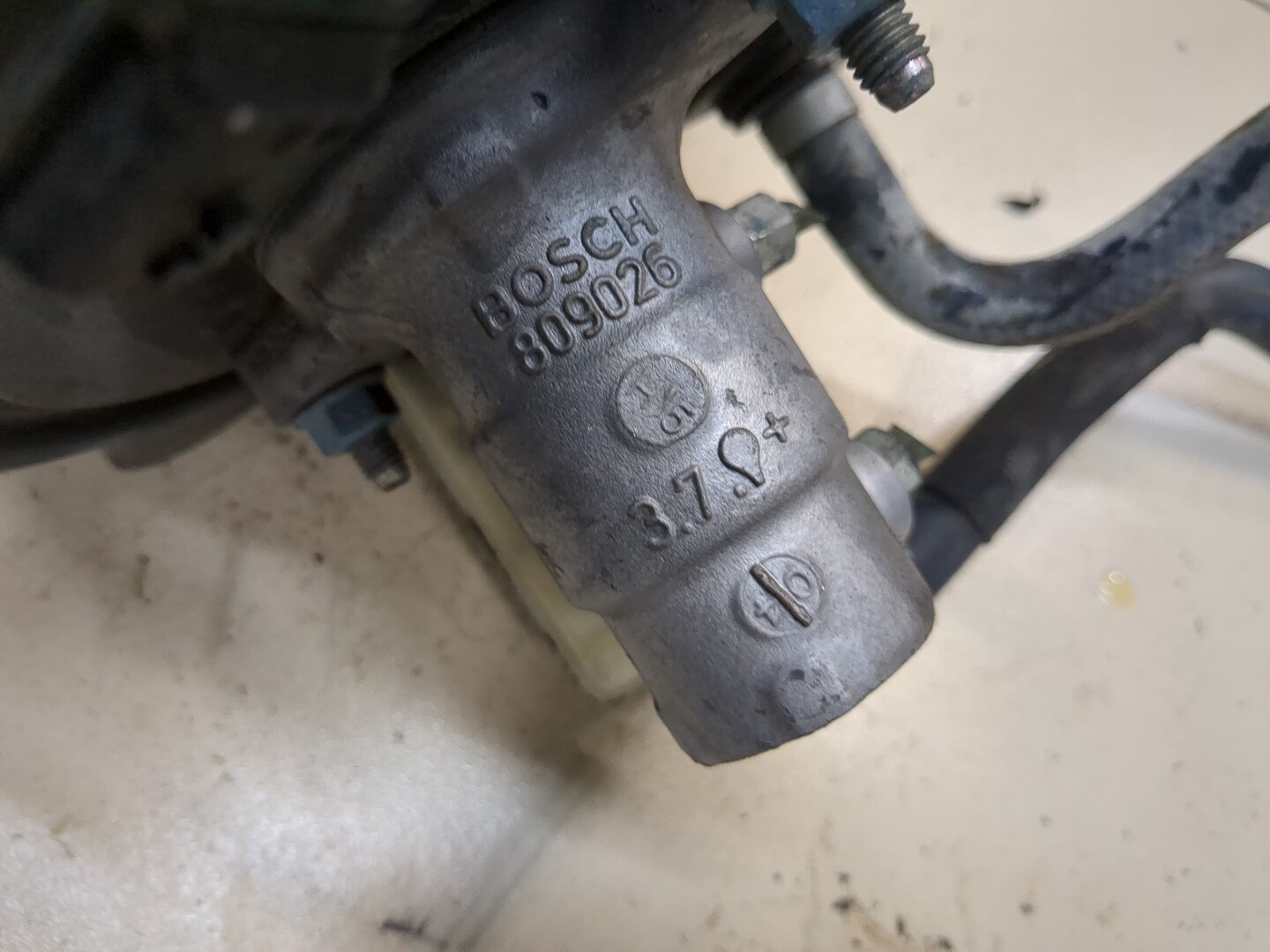 Цилиндр тормозной главный