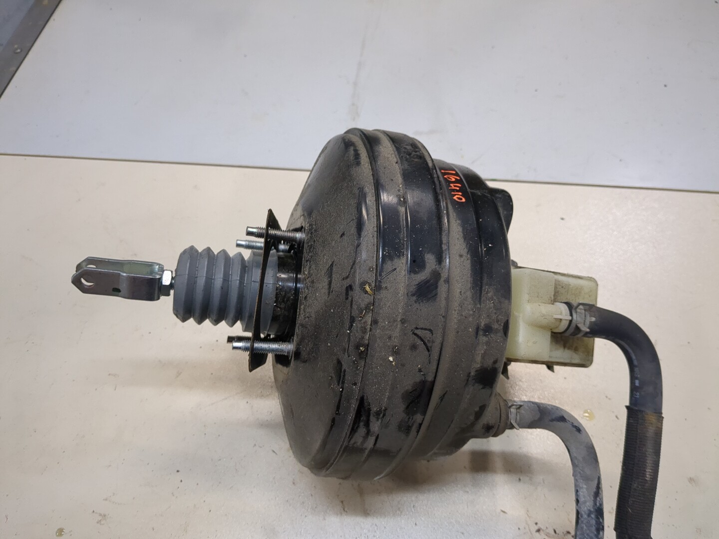 Цилиндр тормозной главный