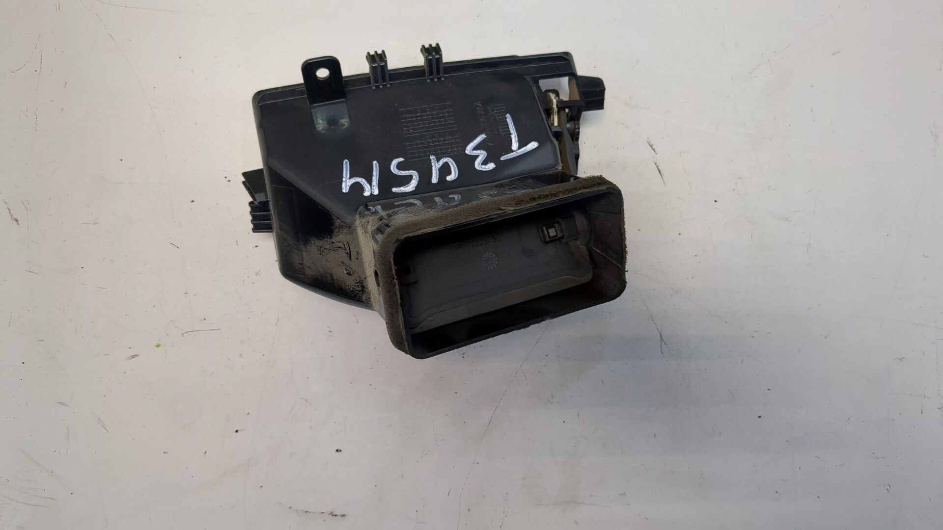 Дефлектор воздушный