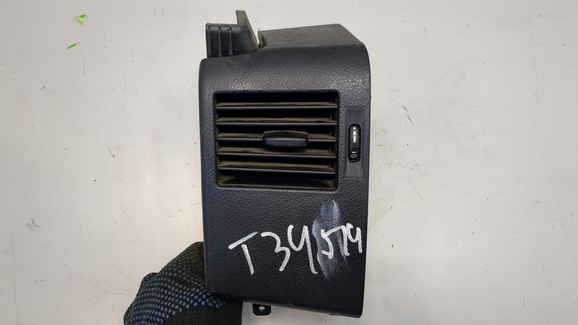 Дефлектор воздушный