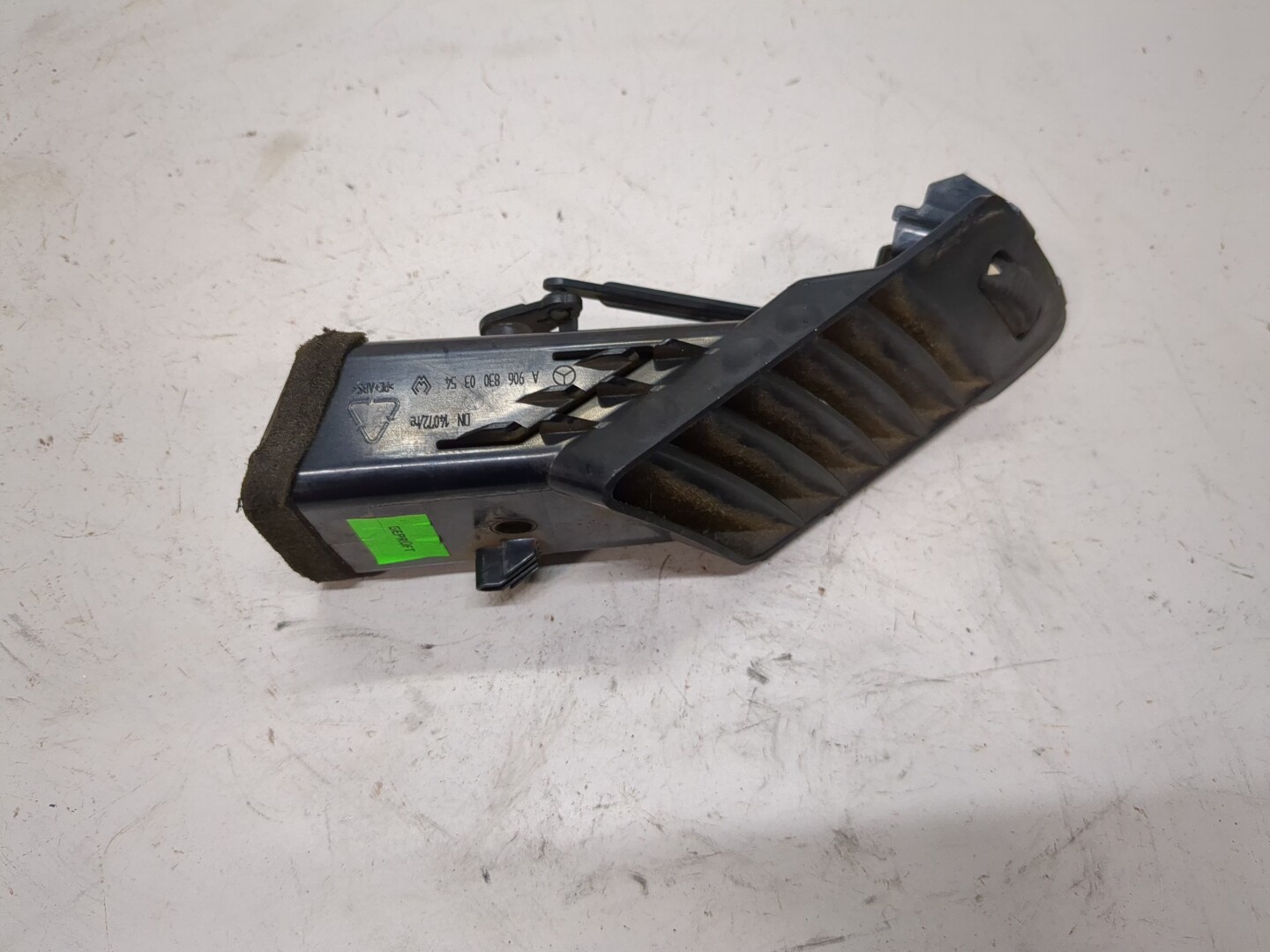 Дефлектор воздушный