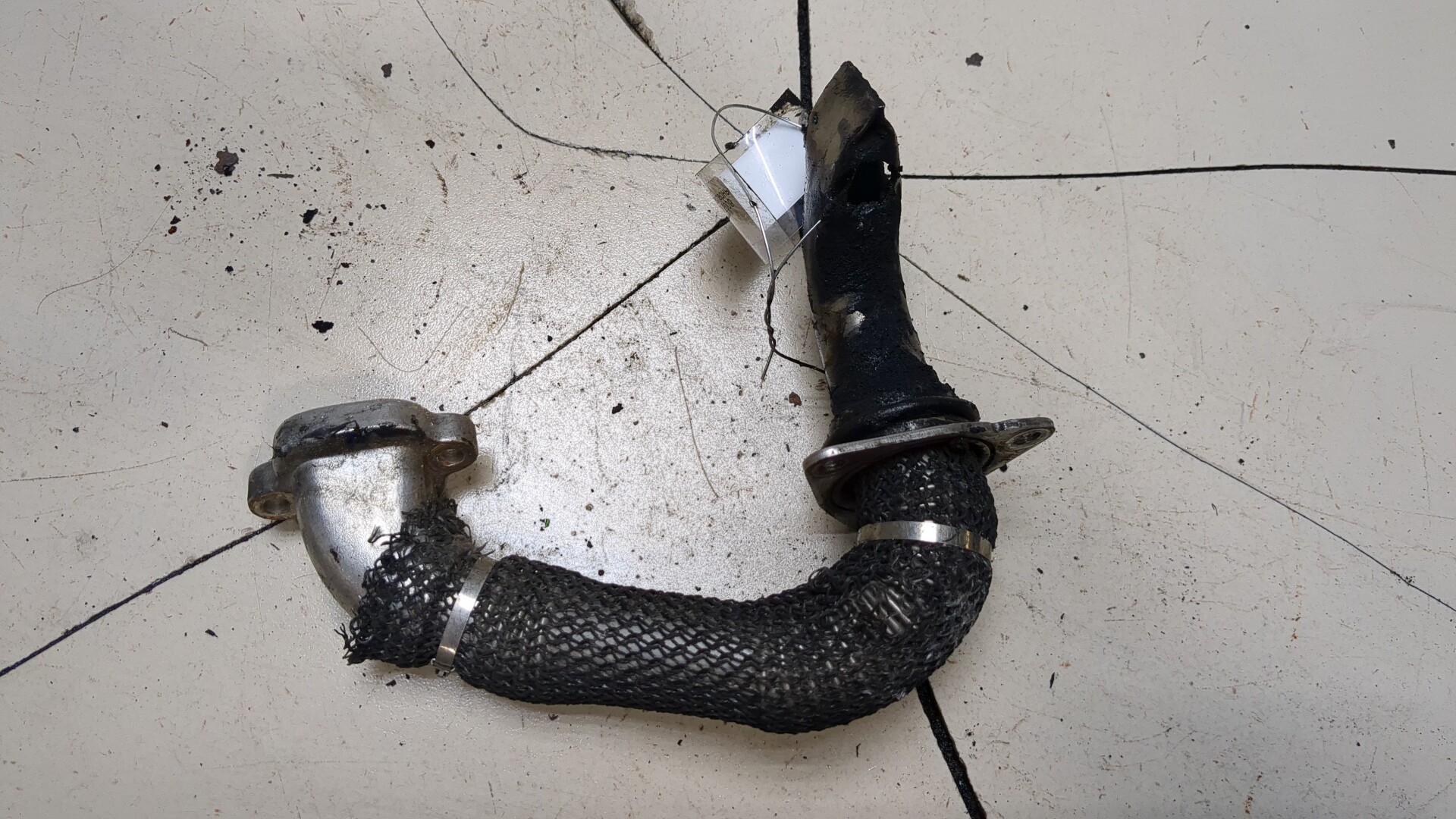 Трубка вентиляционная