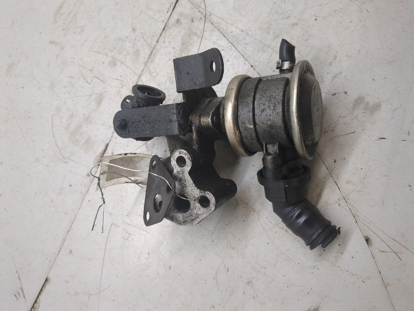 Клапан рециркуляции выхлопных газов (EGR)