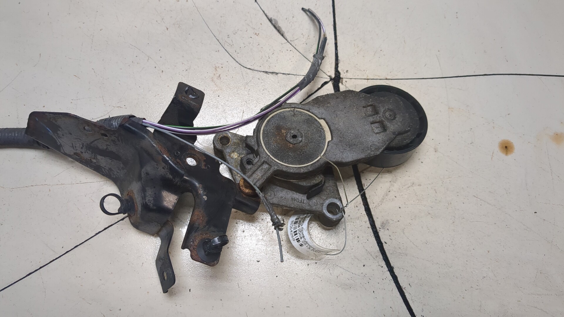 Натяжитель ремня