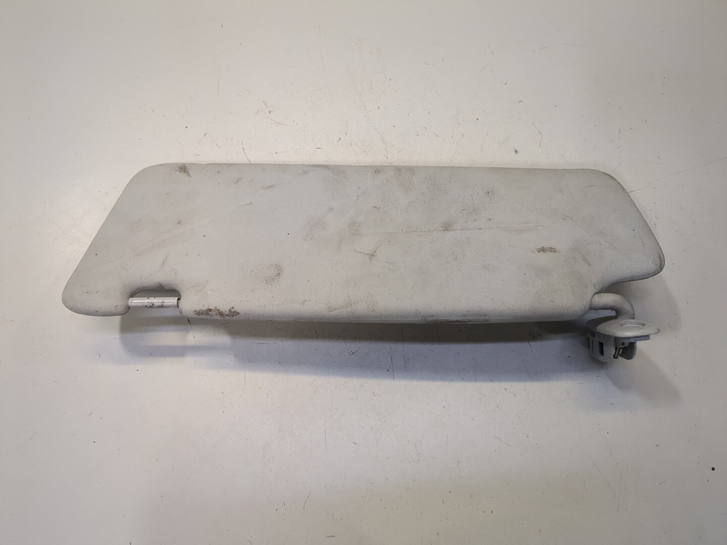 Козырек солнцезащитный