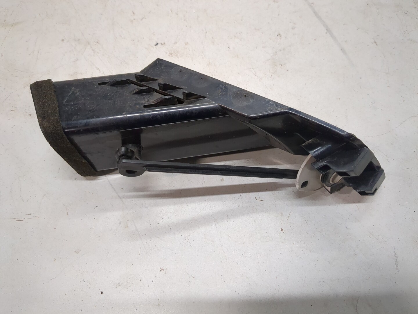 Дефлектор воздушный