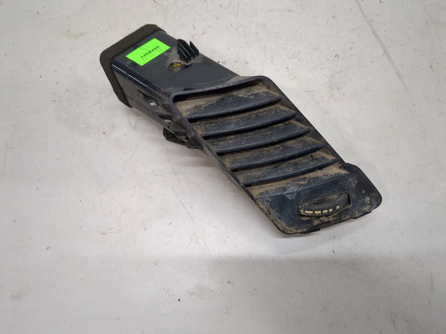 Дефлектор воздушный