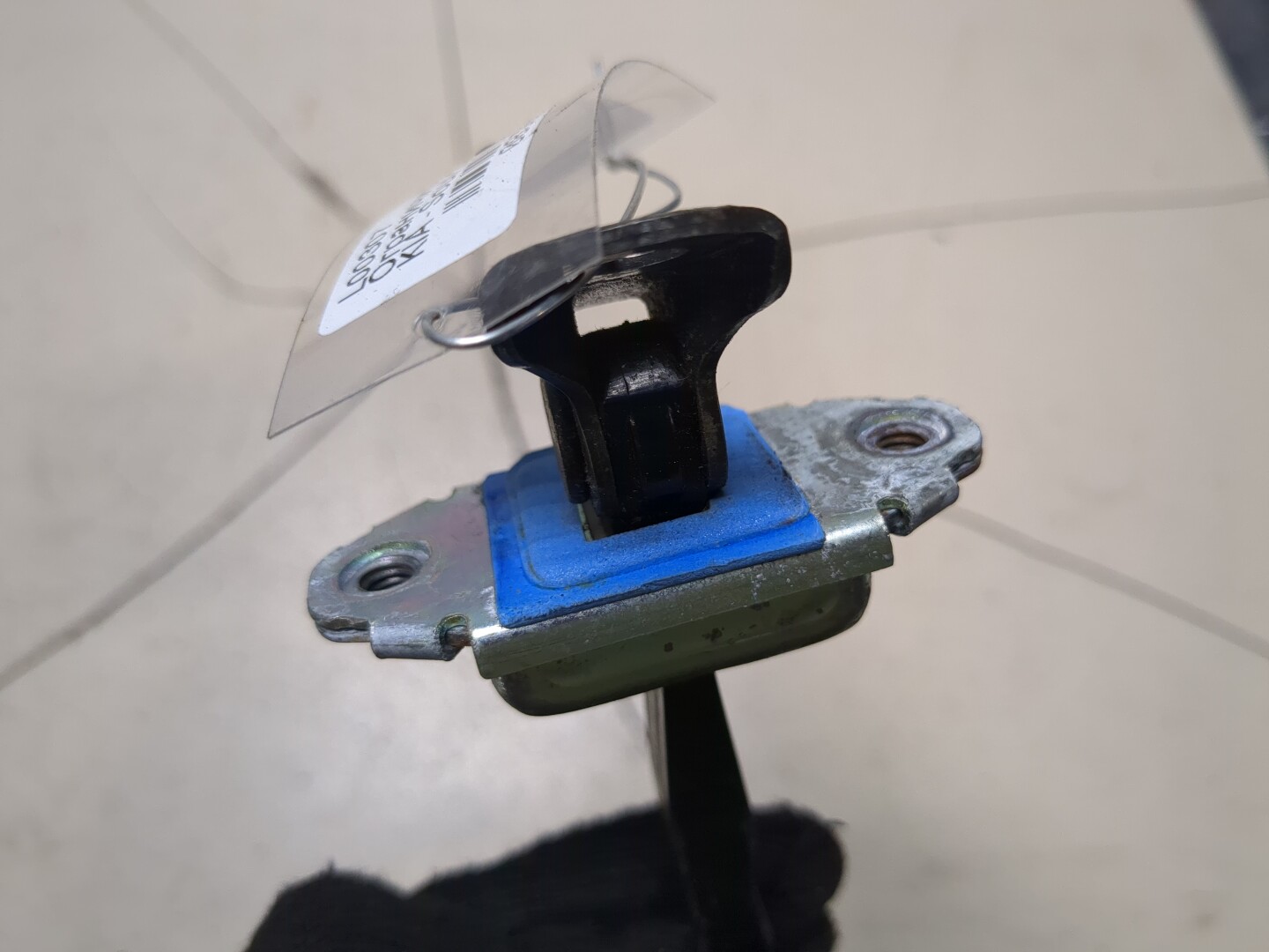 Ограничитель двери