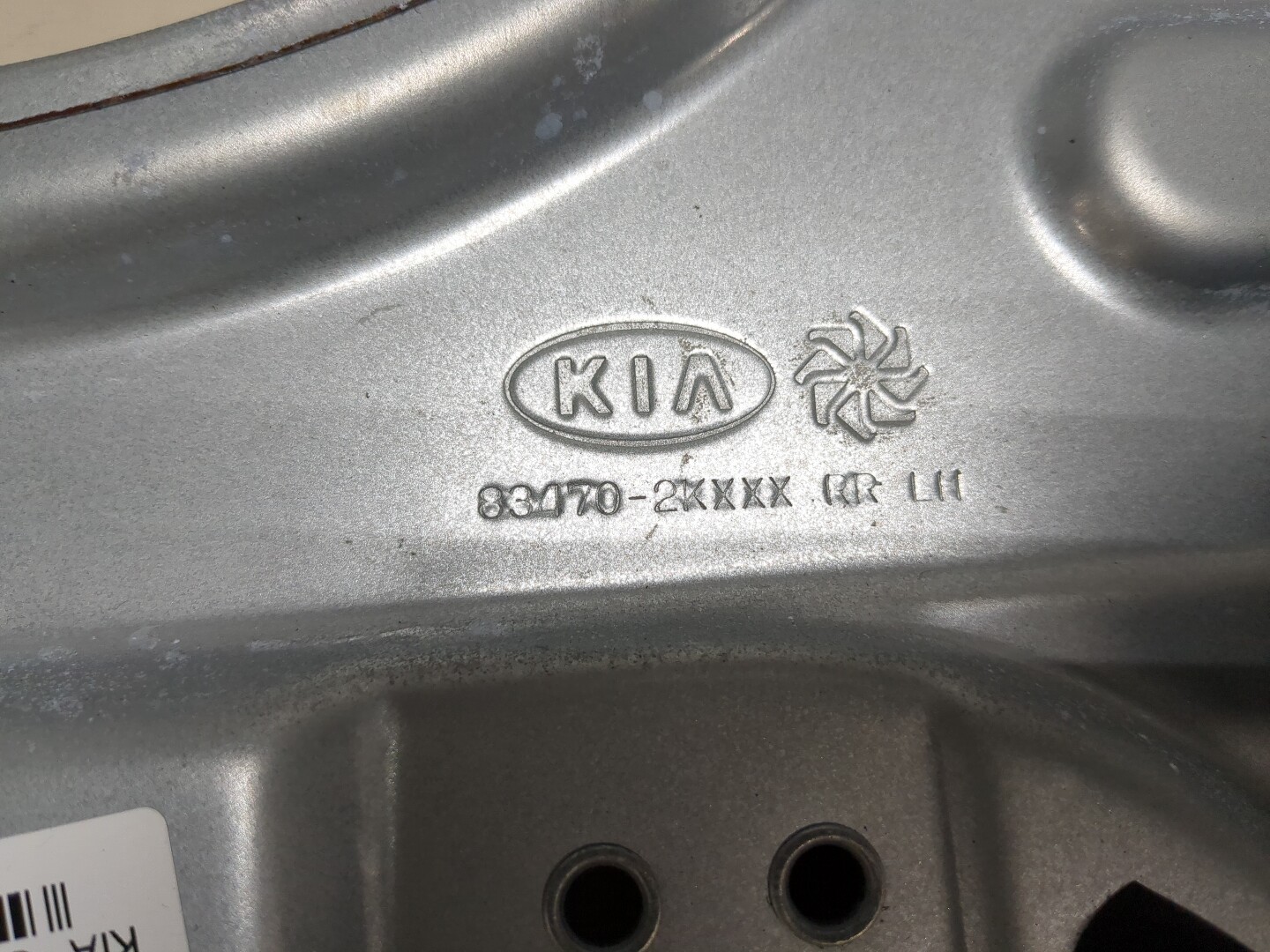 Стеклоподъемник электр. задний левый