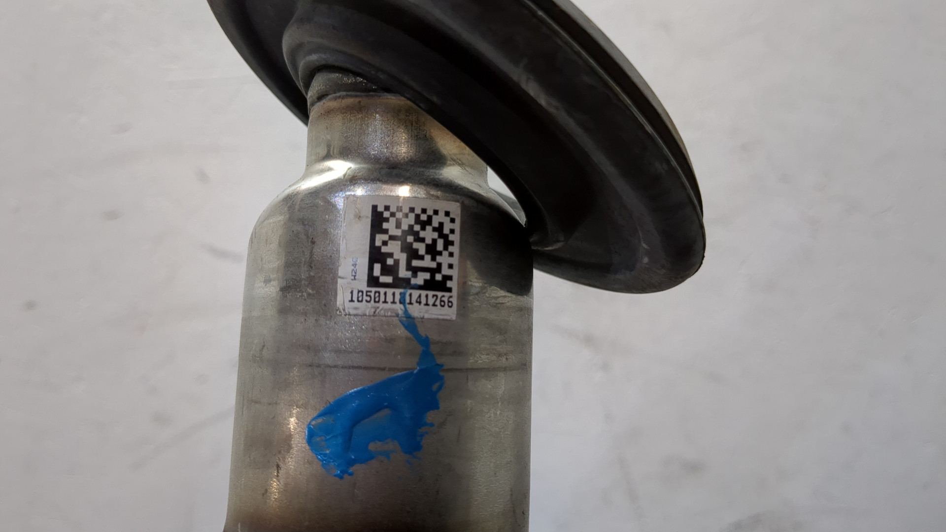 Горловина топливного бака