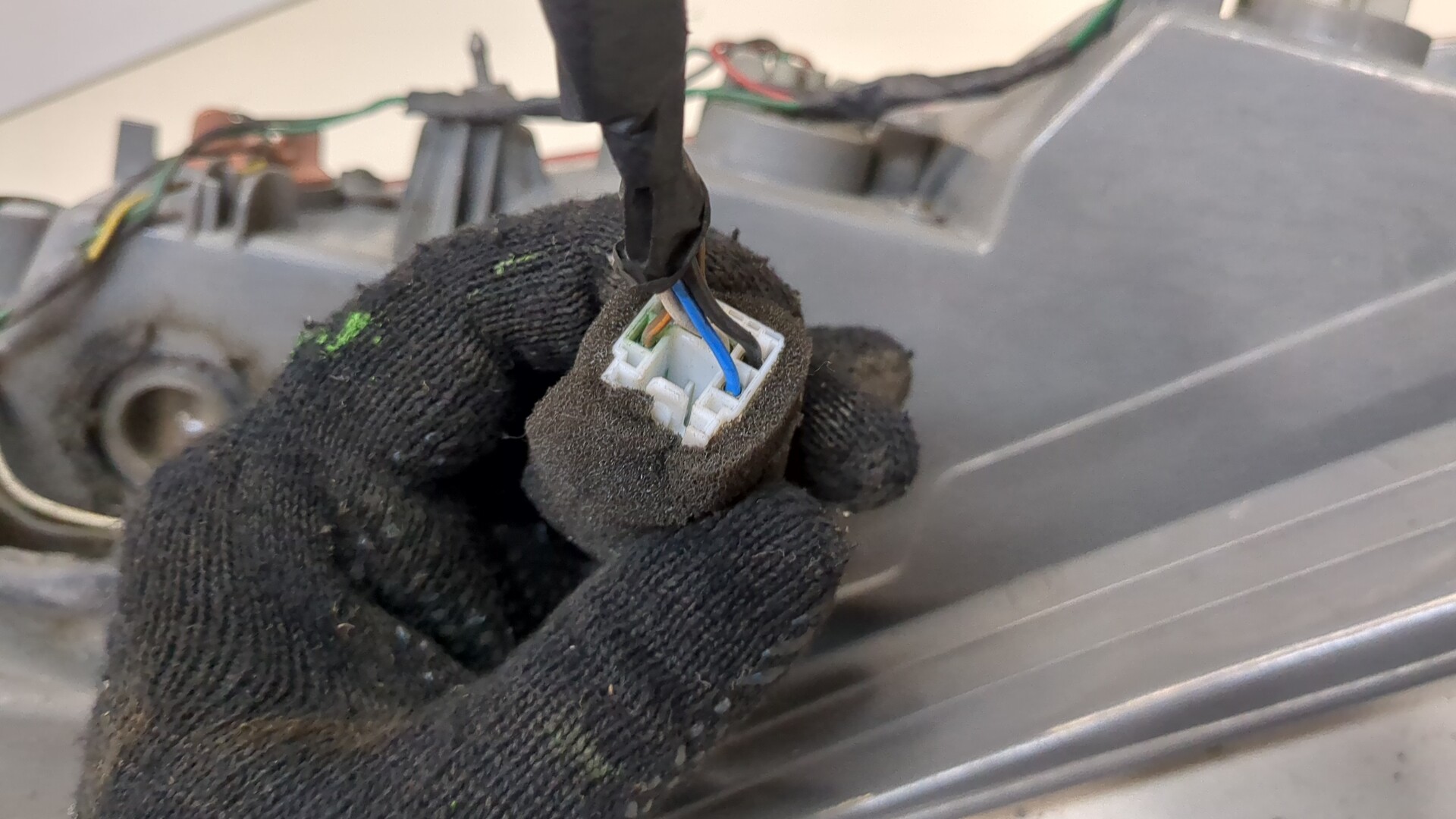 Фонарь задний правый