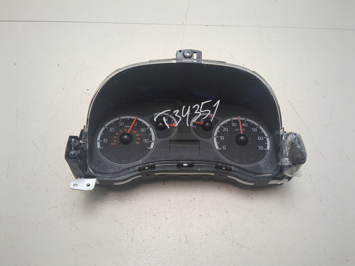 Панель приборов