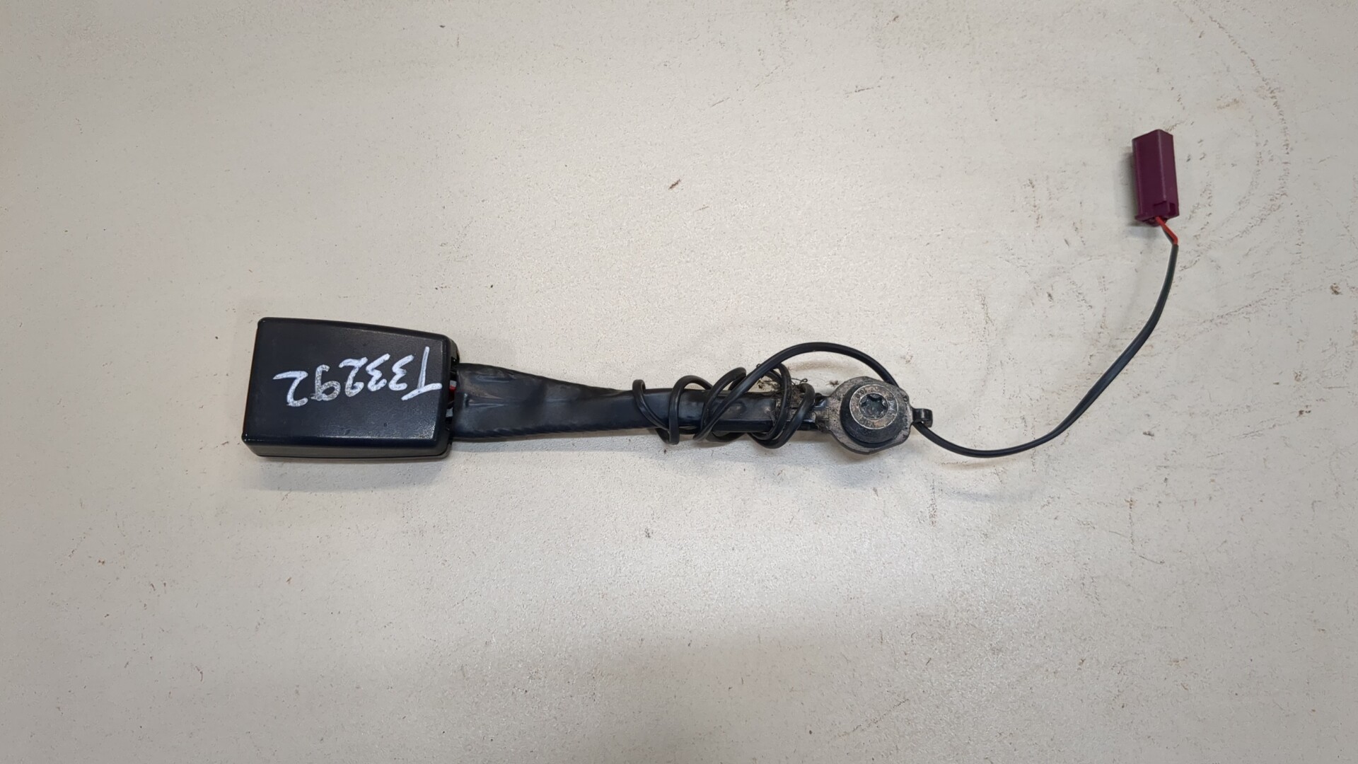 Ответная часть ремня безопасности