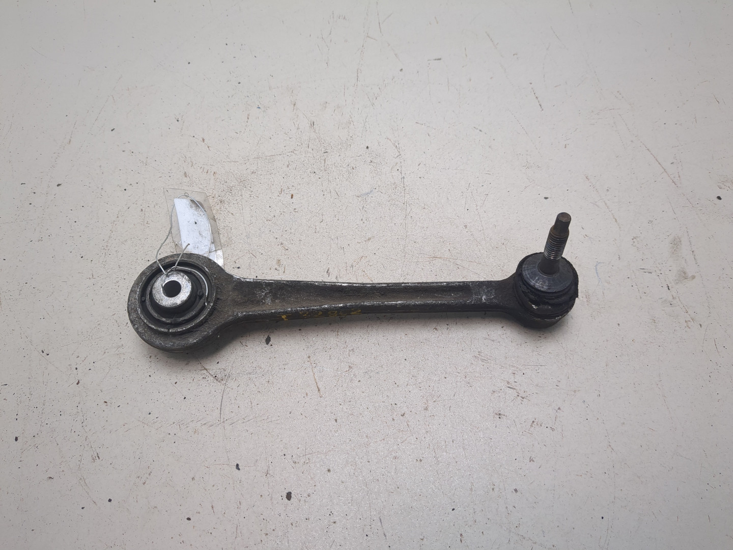 Рычаг задний