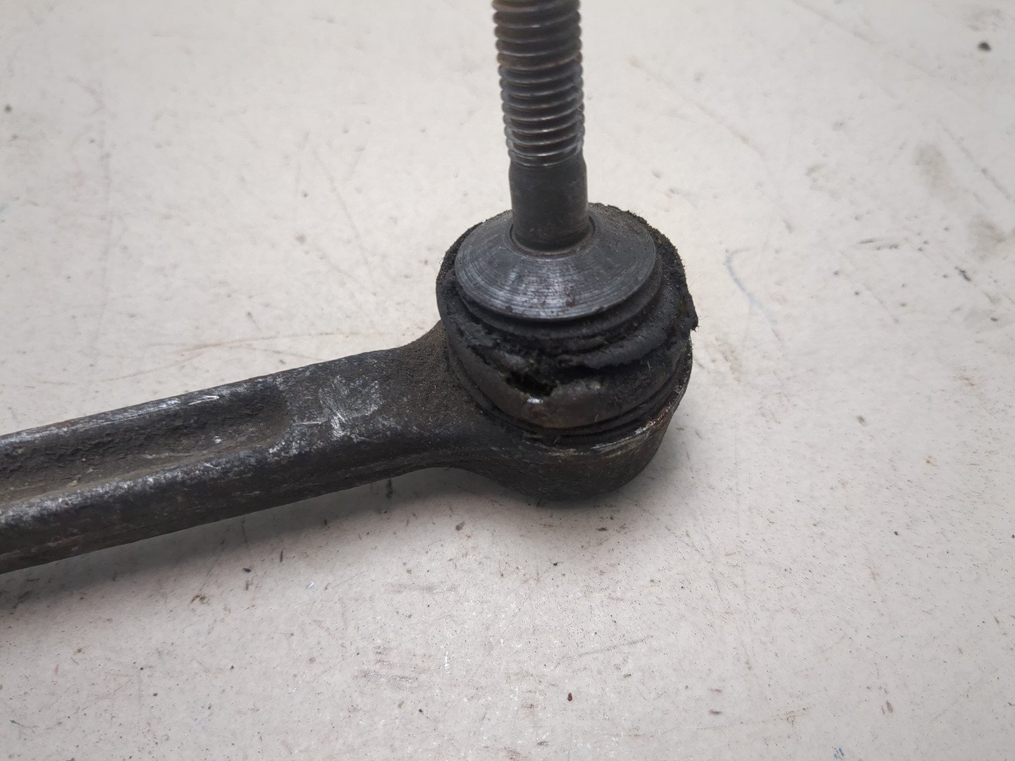 Рычаг задний