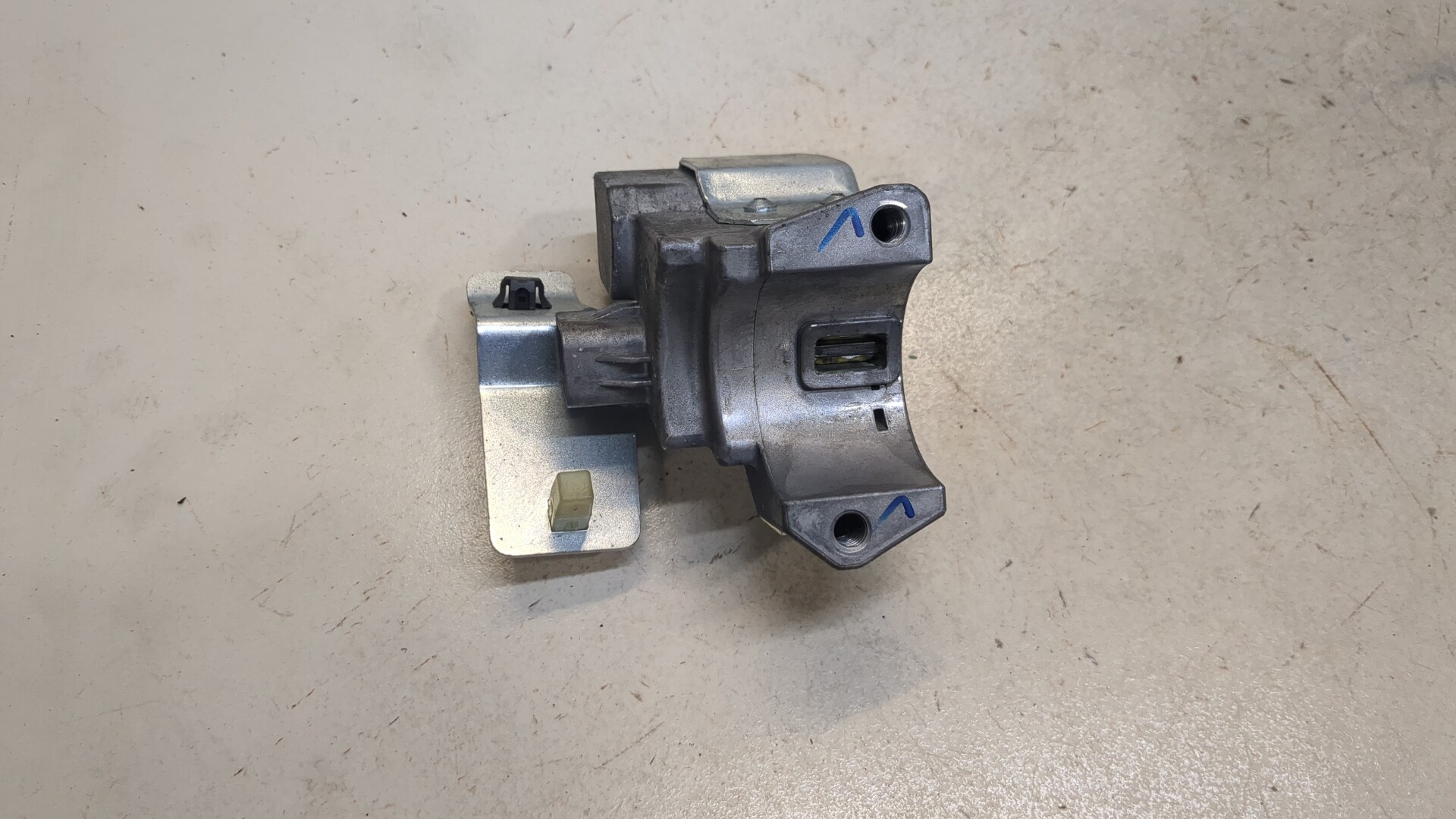 Замок рулевого управления