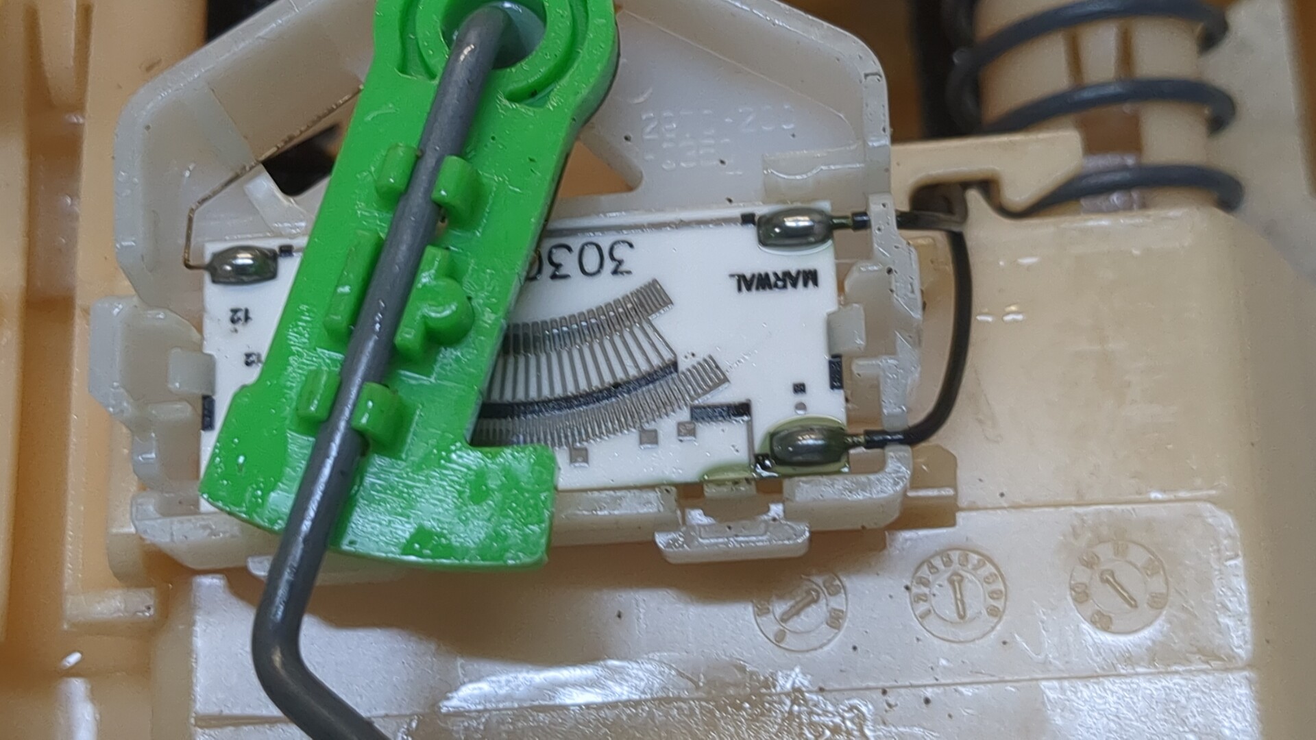 Датчик уровня топлива