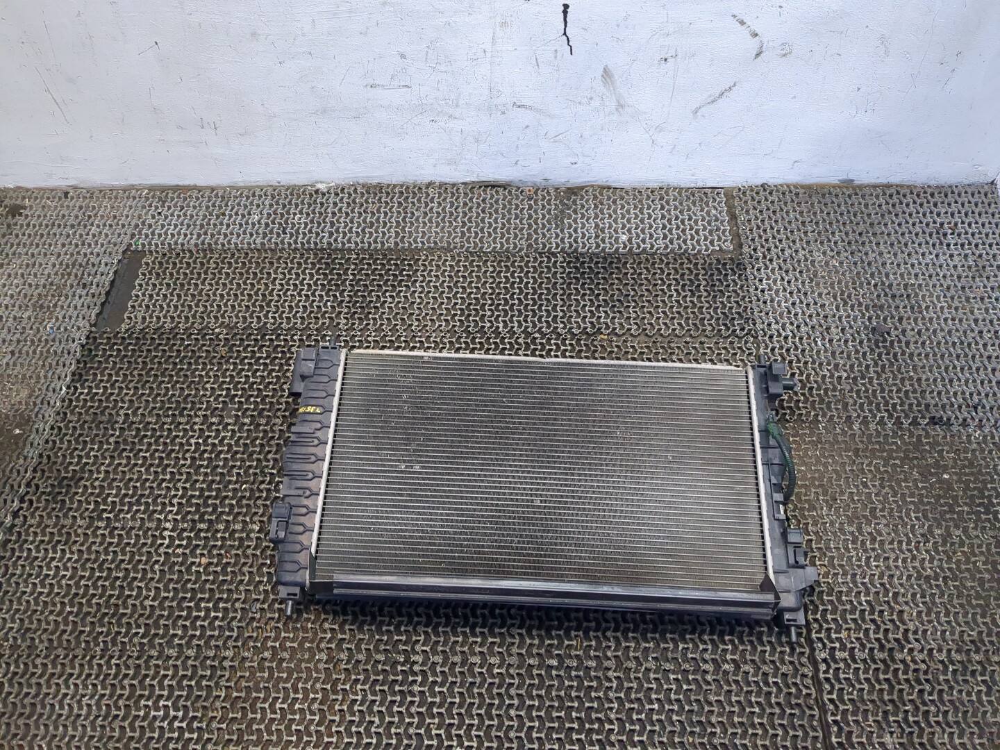 Радиатор охлаждения двигателя основной