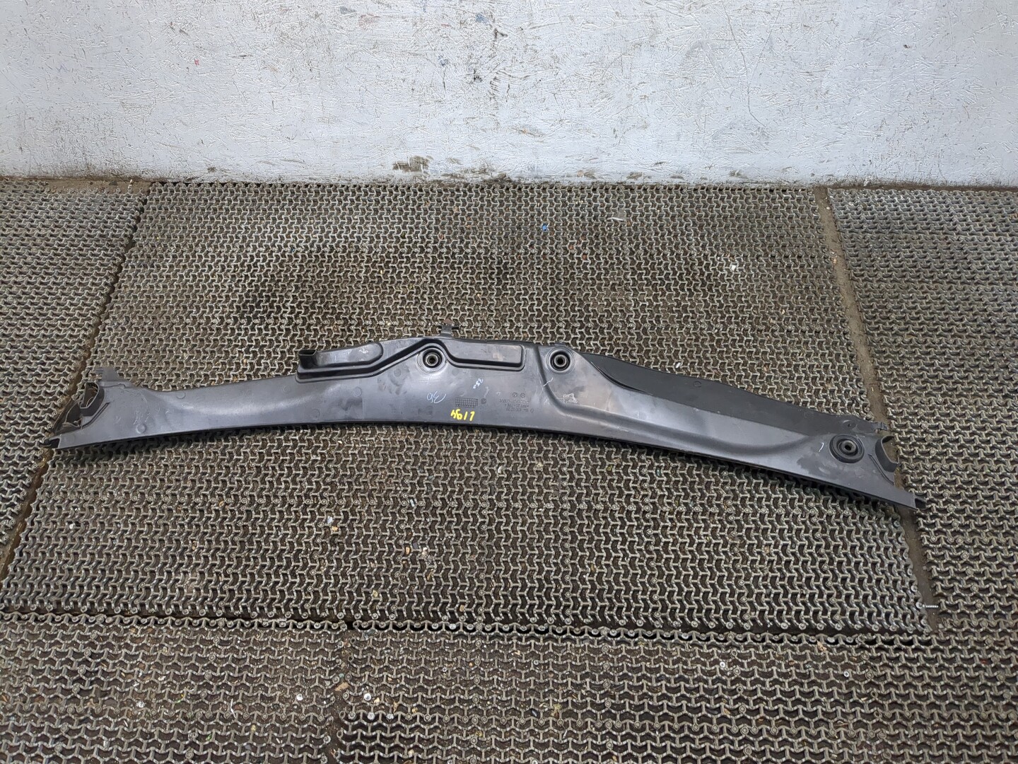 Решетка стеклоочистителей (Жабо)