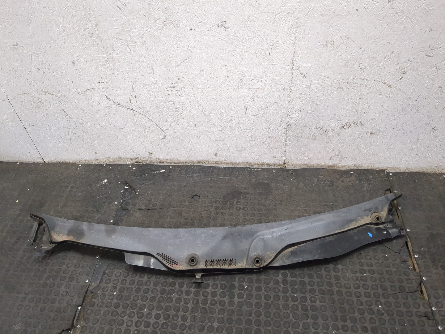 Решетка стеклоочистителей (Жабо)