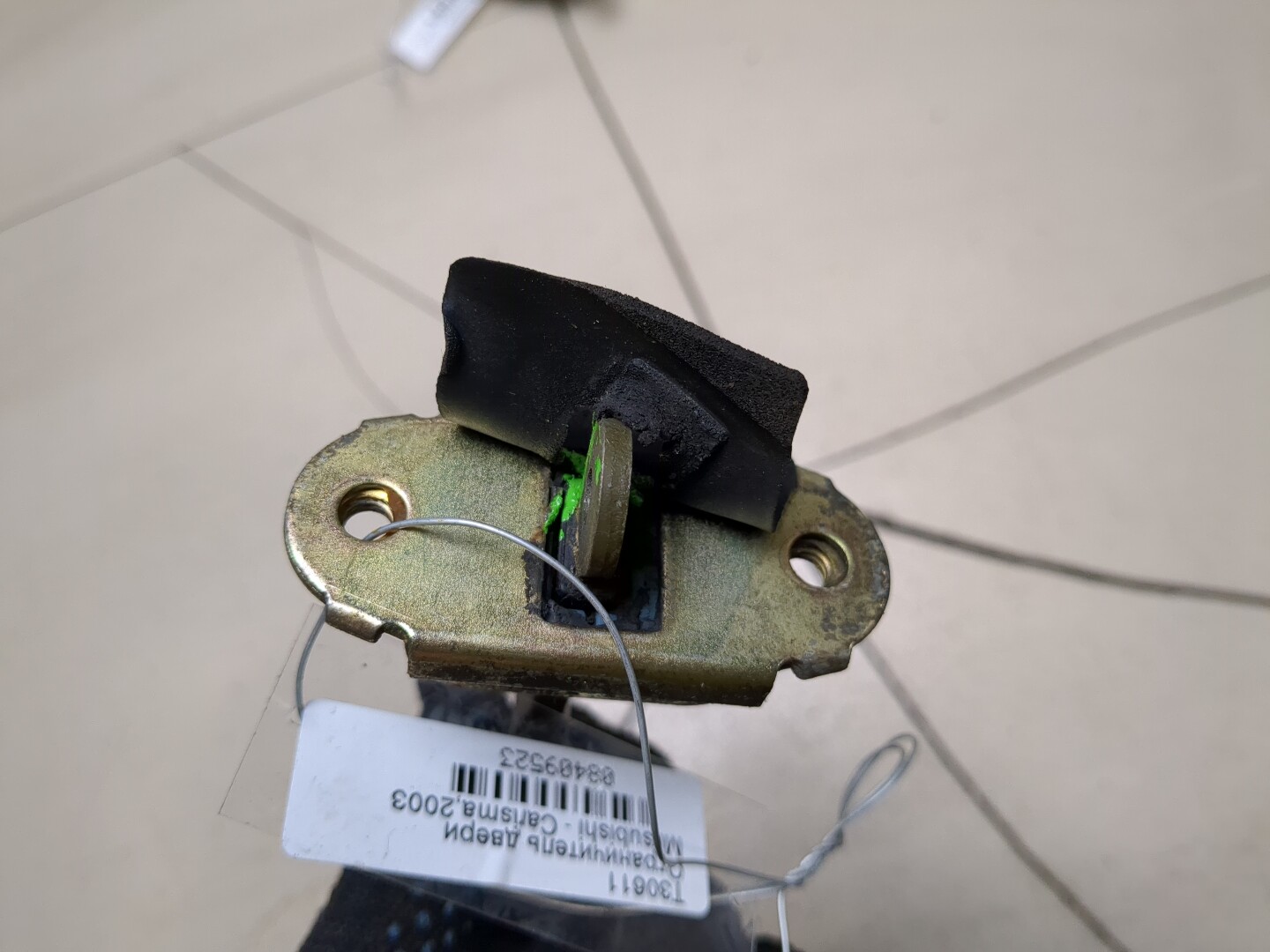 Ограничитель двери